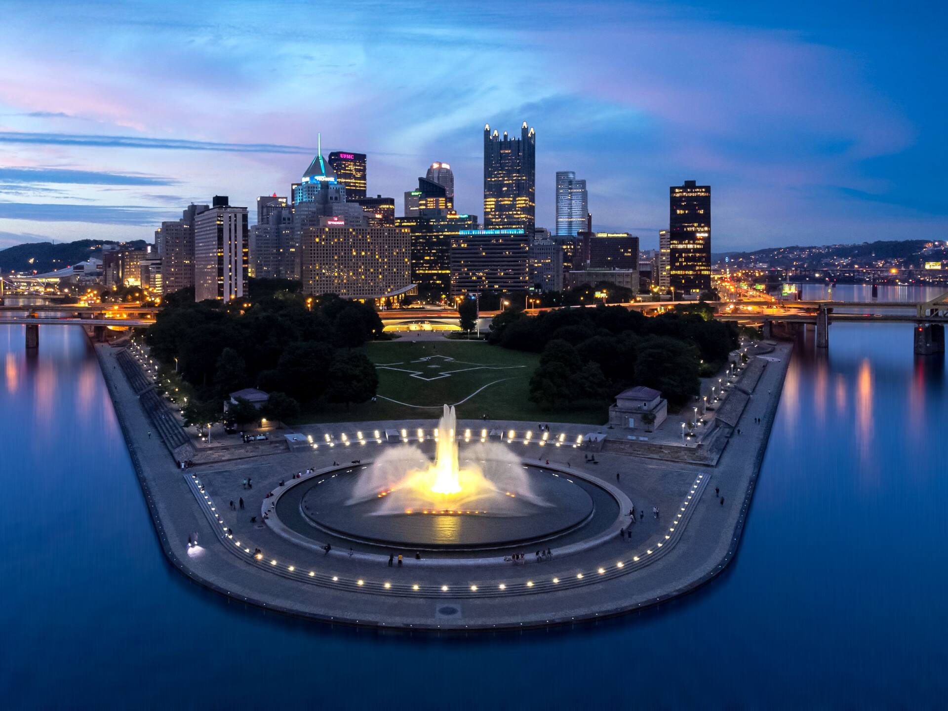 Hyatt Place Pittsburgh-North Shore City Skyline