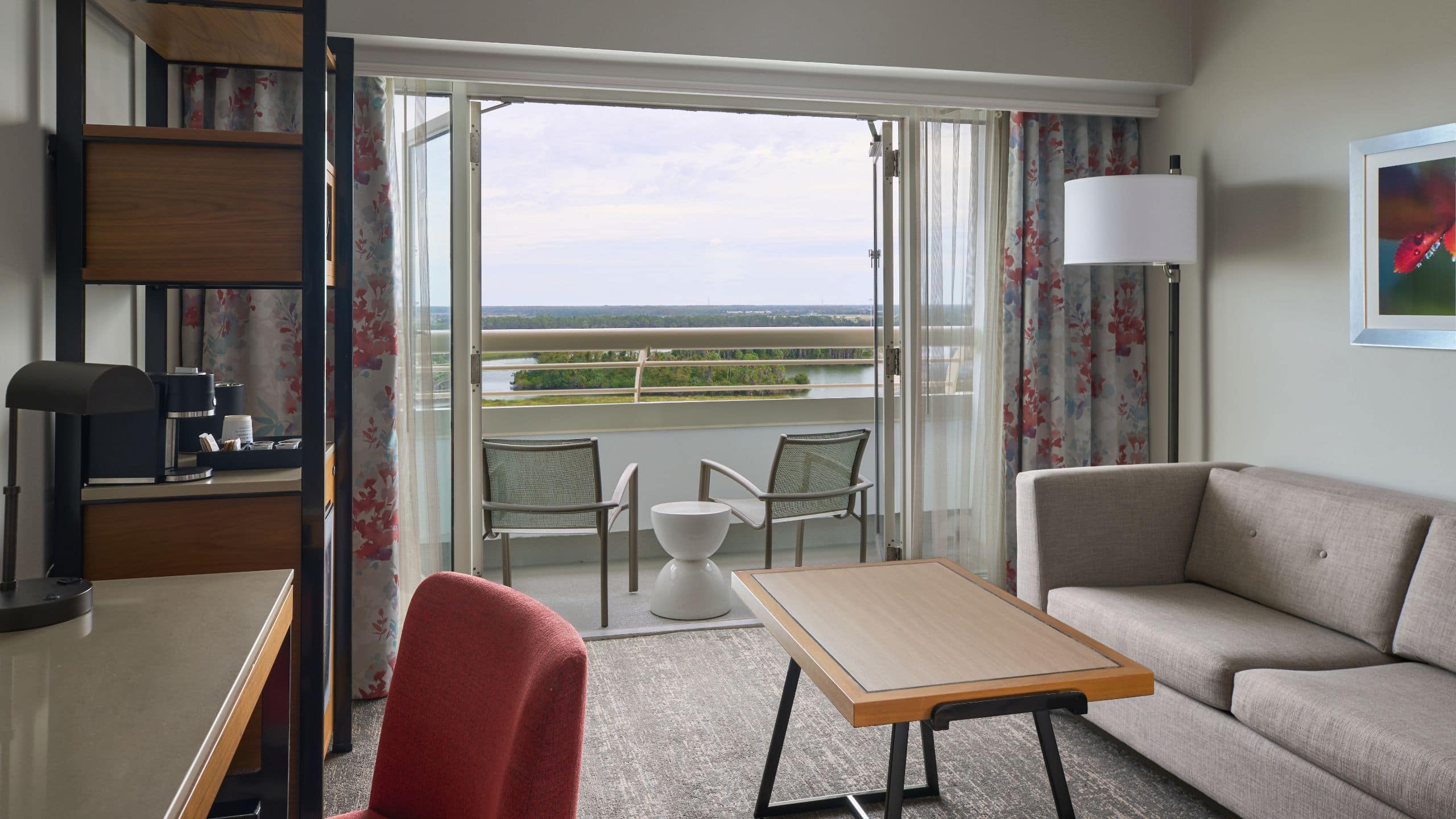 Hyatt Regency Orlando International Airport King Bedroom With Balcony
