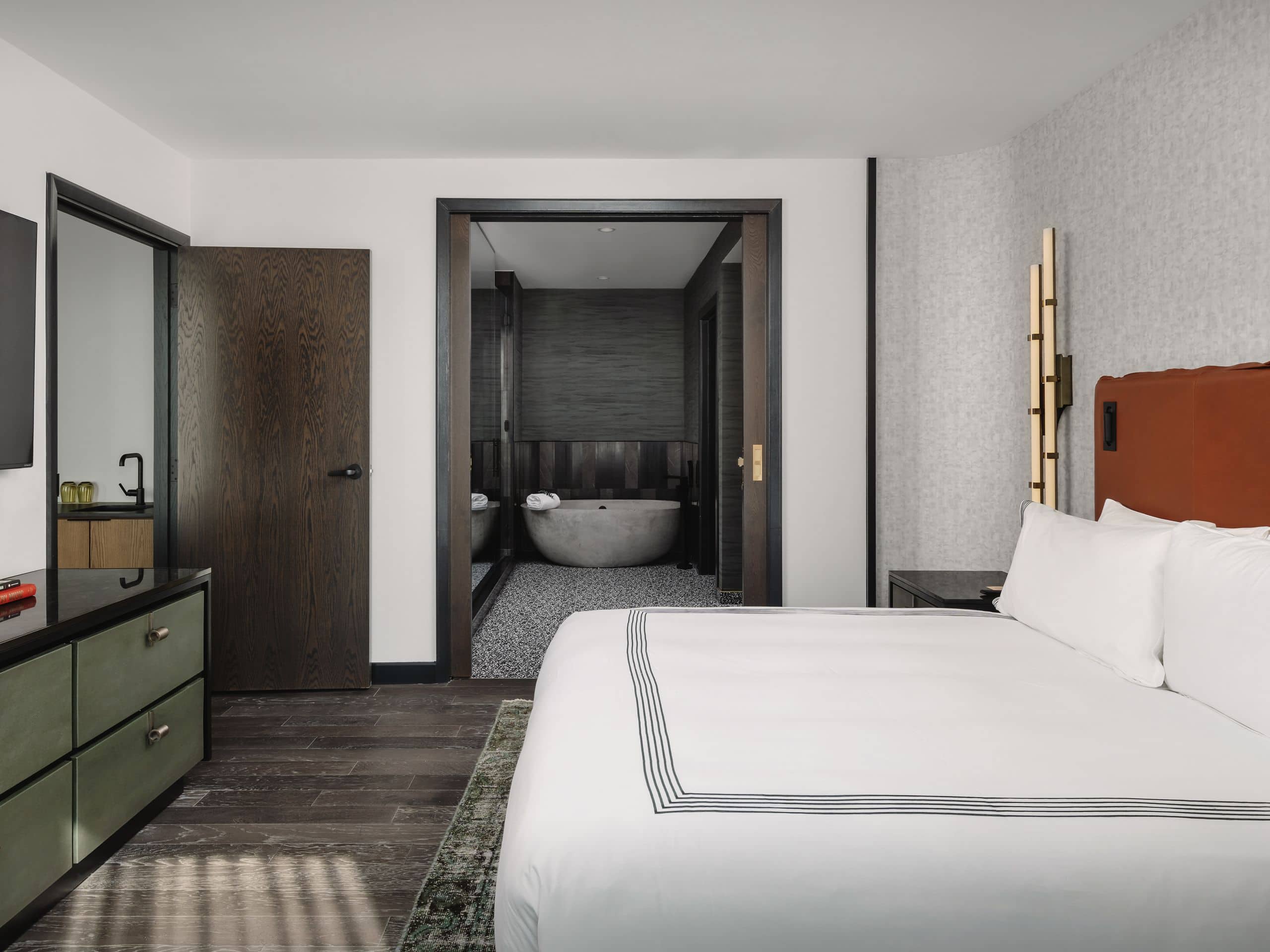 Thompson Austin Thompson Suite Bedroom