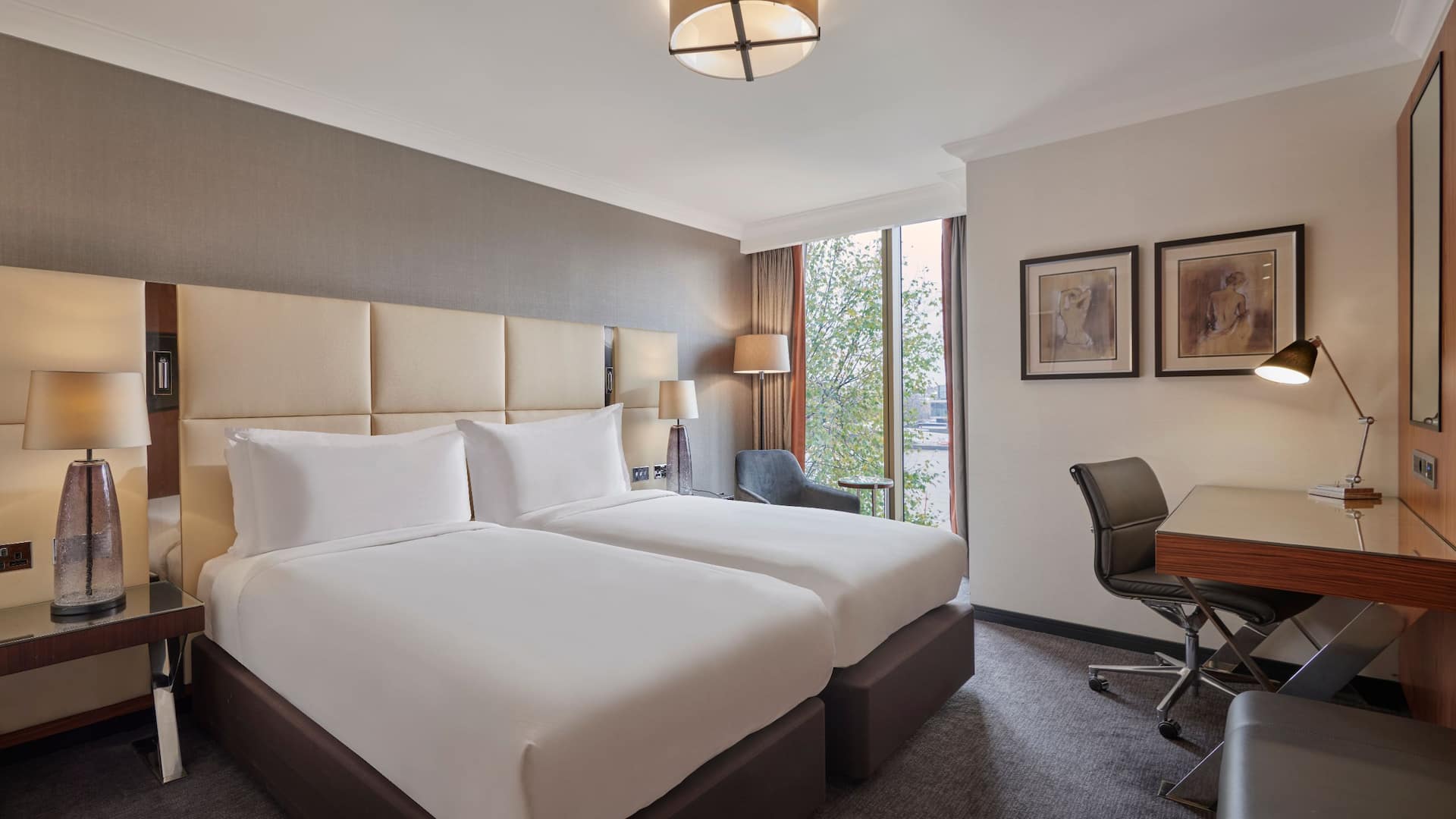 Hyatt Regency London Albert Embankment Twin Bed River View