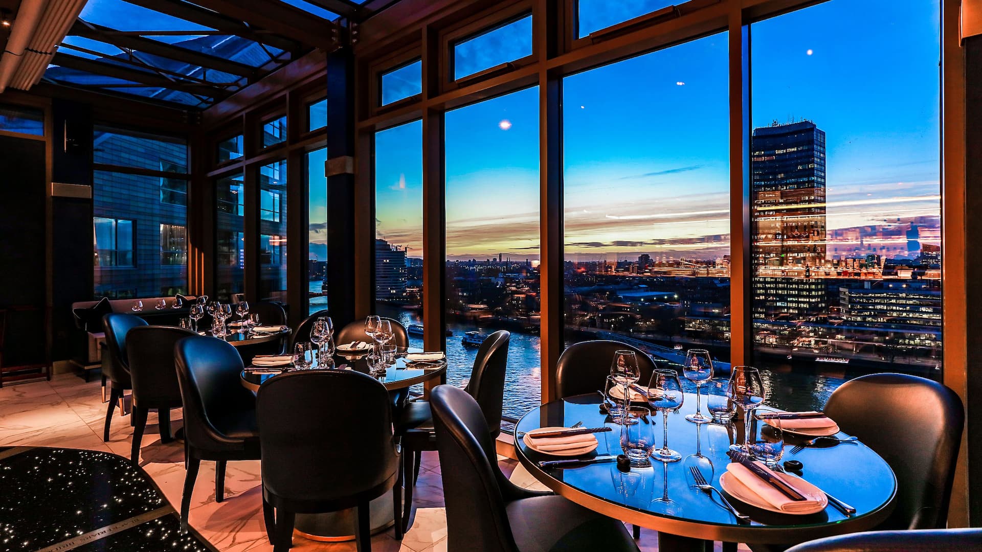 Hyatt Regency London Albert Embankment Restaurant View