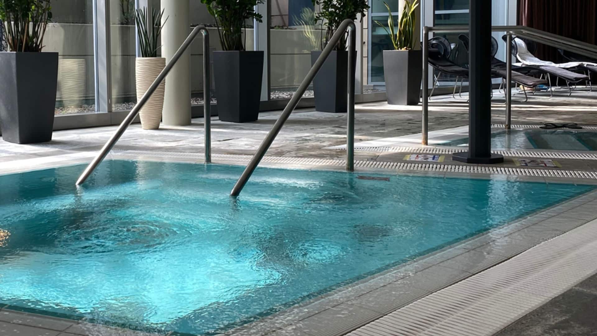 Whirlpool of Club Olympus Spa and Fitness at Hyatt Regency Mainz