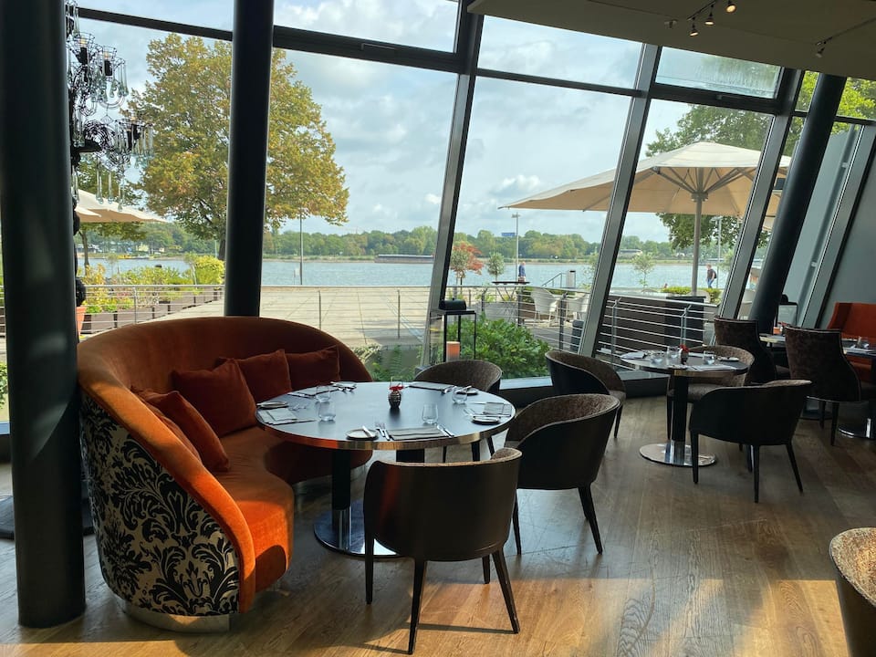 Restaurant Bellpepper Tables Rhine River View