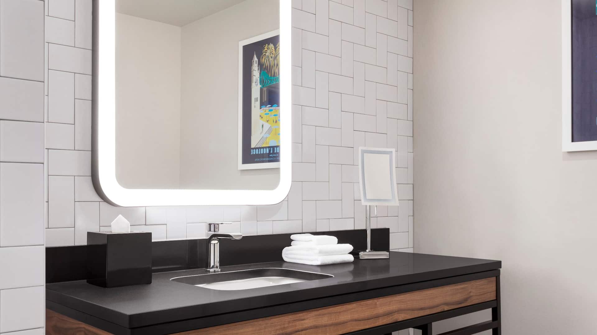 4 de 5 Hyatt Centric Ville-Marie Montréal Bathroom