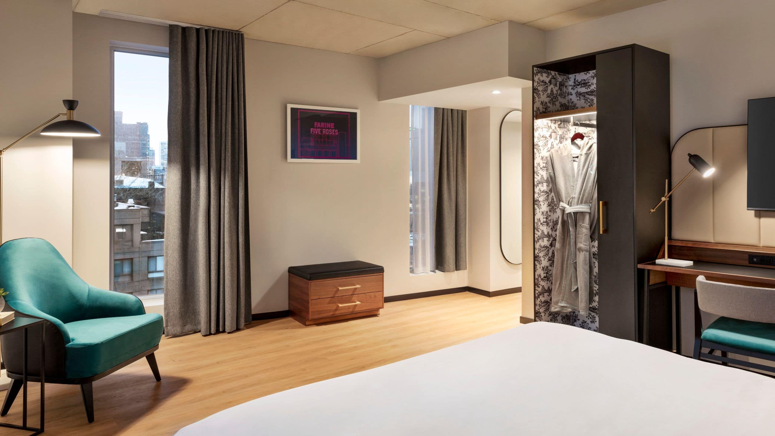 Hyatt Centric Ville-Marie Montréal King Standard Guestroom