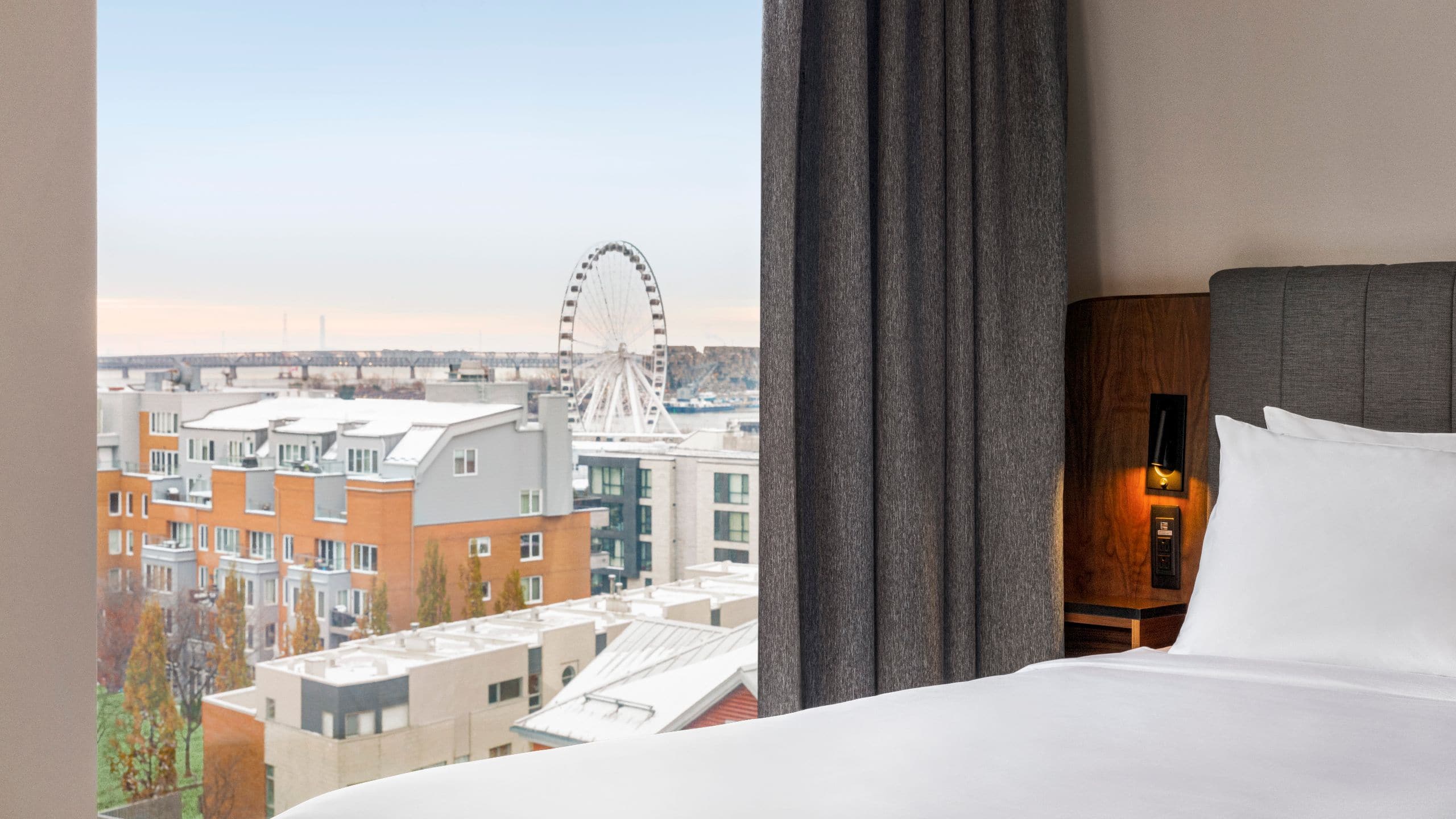 3 of 5 Hyatt Centric Ville-Marie Montréal Suite Room View