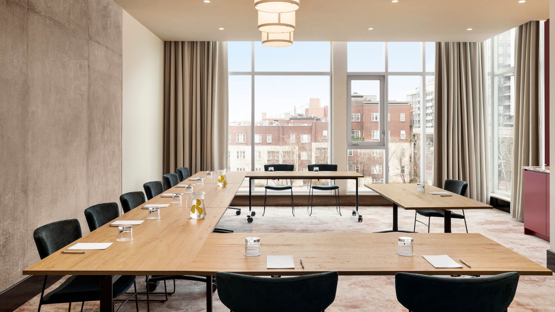 2 of 5 Hyatt Centric Ville-Marie Montréal Meeting Room Berri U-shape Setup