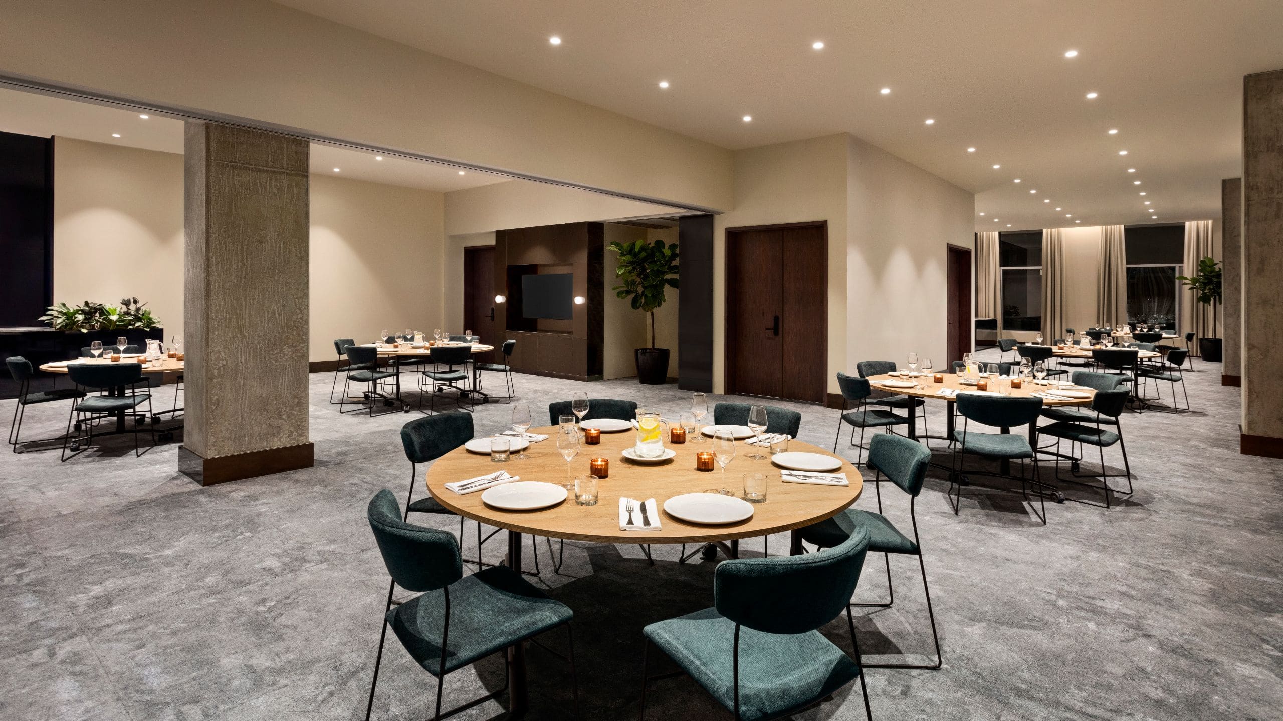 Hyatt Centric Ville-Marie Montréal Meeting Room Dalhousie Rounds