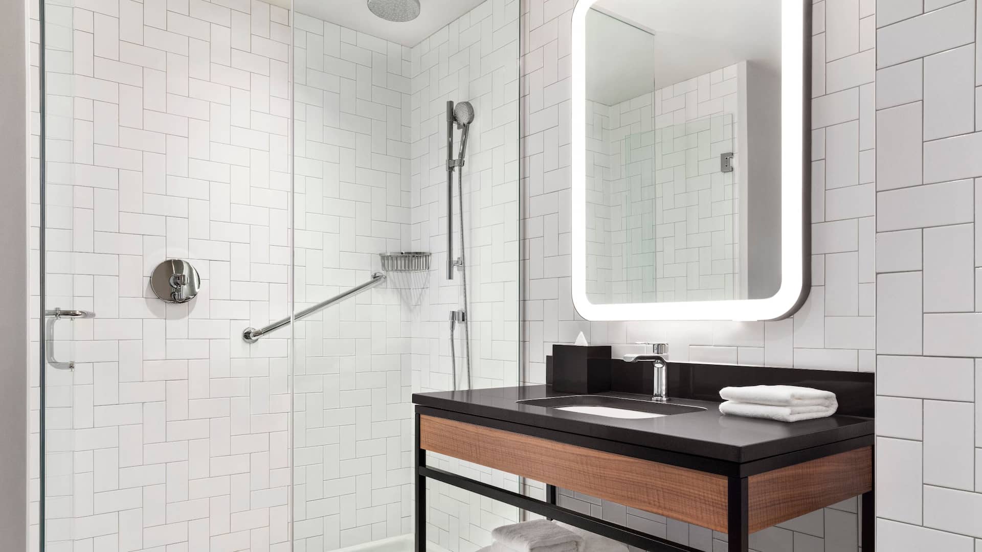 4 de 5 Hyatt Centric Ville-Marie Montréal Standard Bathroom