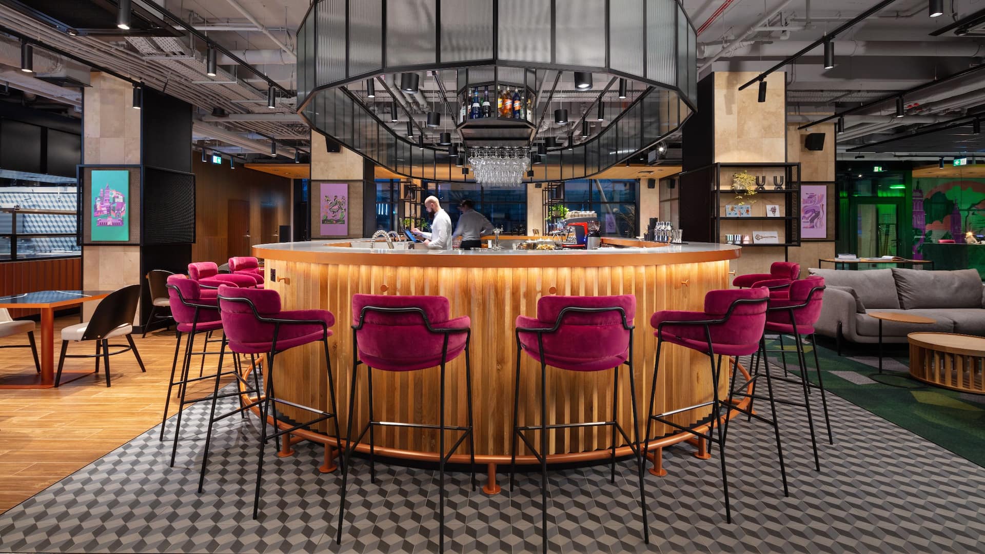 Hyatt Place Krakow ZOOM Lounge And Bar With Bartender