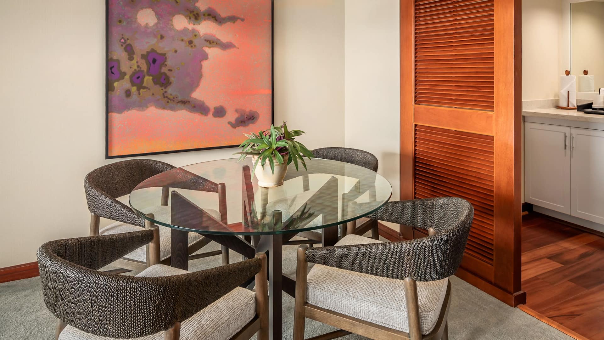 Grand Hyatt Kauai Resort & Spa Grand Hyatt Kauai Ocean Suite Dining Bar