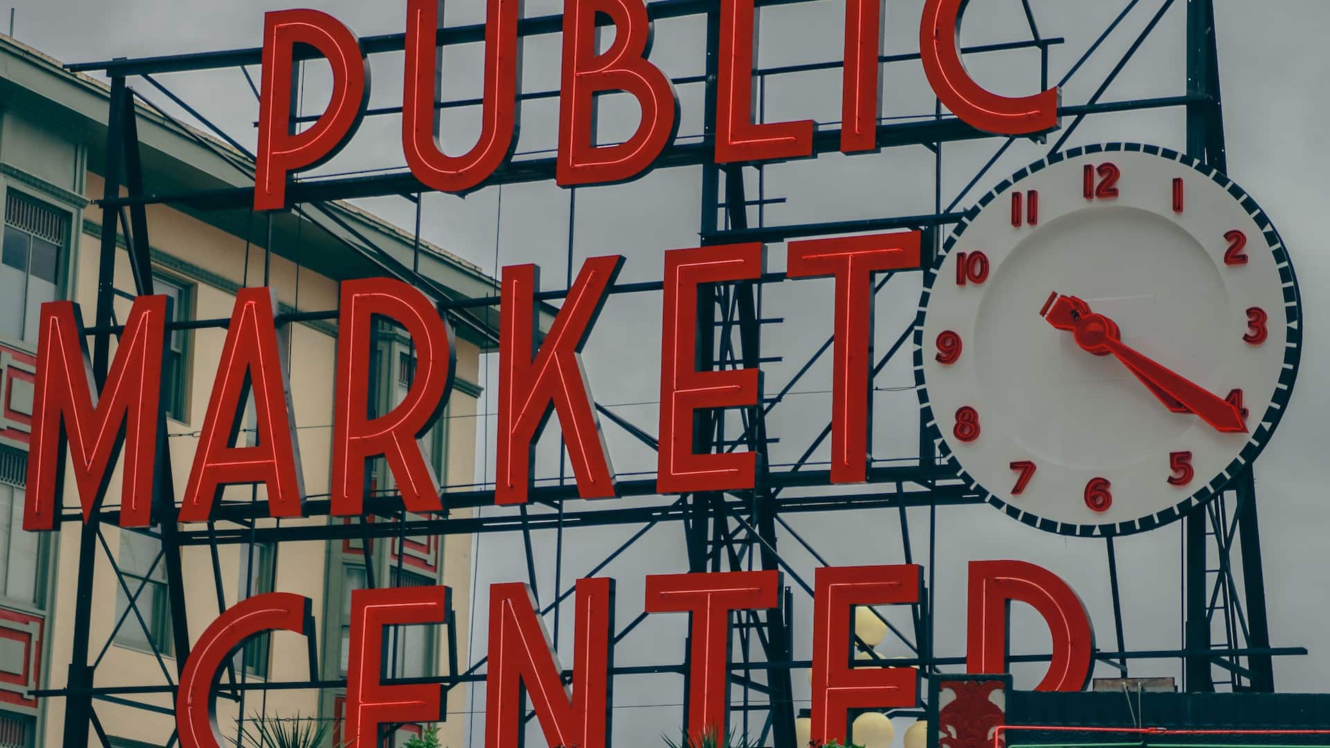 Hyatt Regency Seattle Market Sign