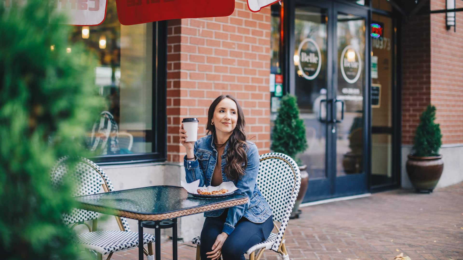 Hyatt Regency Bellevue on Seattle's Eastside Main Street Alfresco Dining