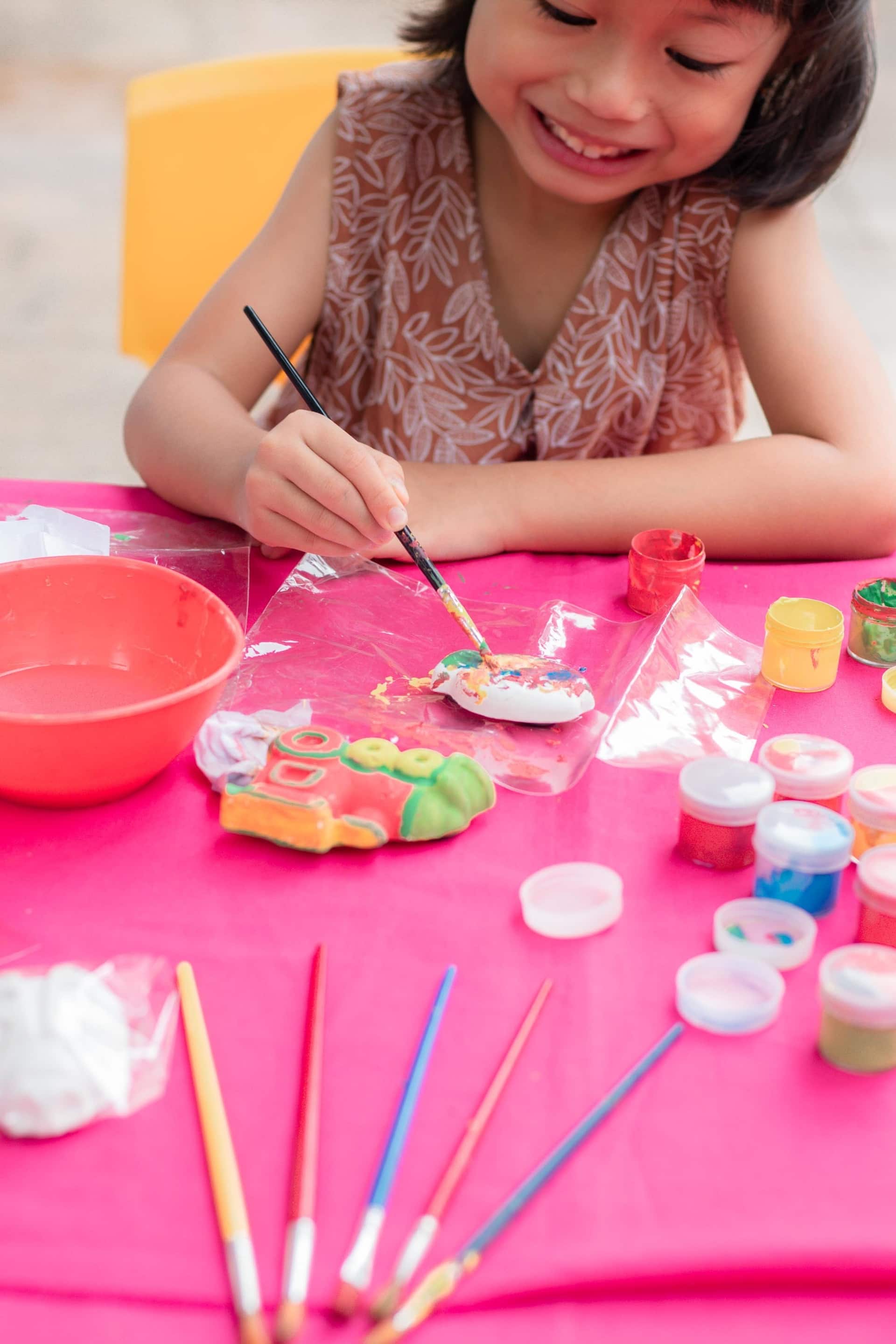 Grand Hyatt Jakarta Kids Activities Painting Detail