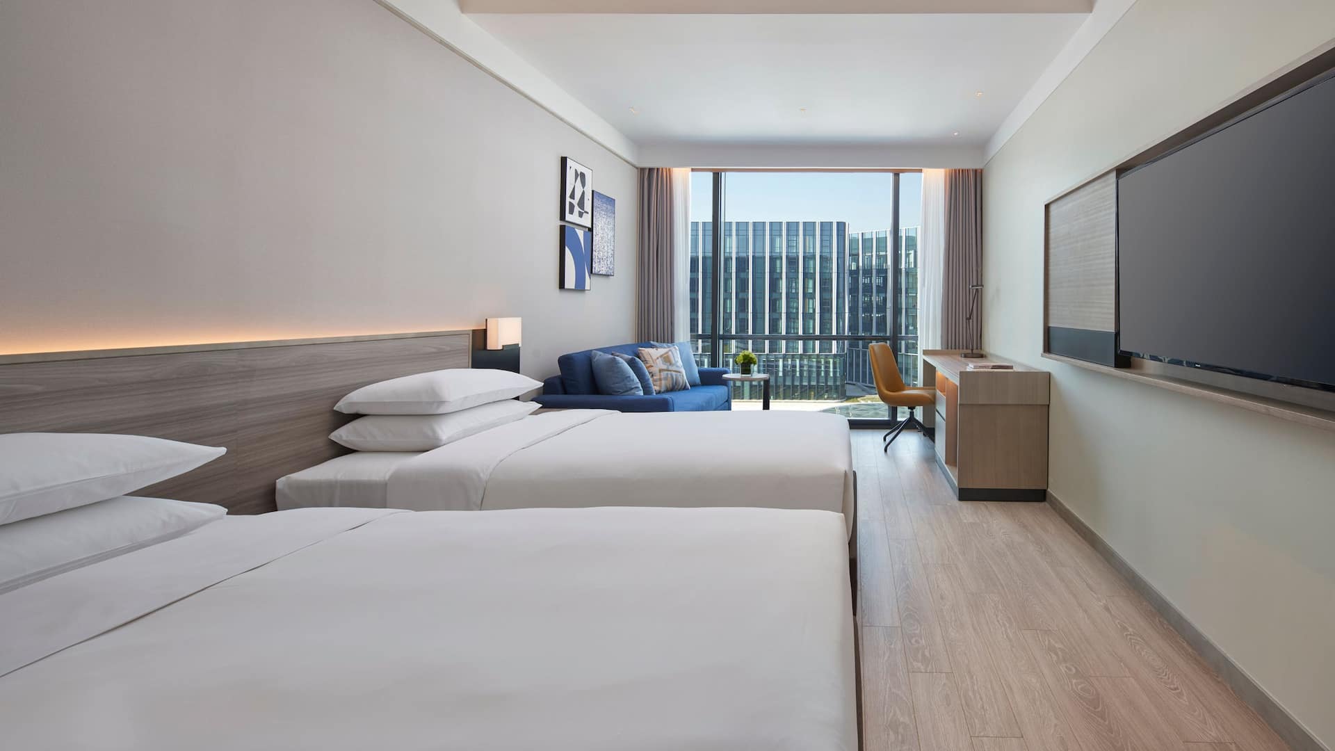 1/2 Hyatt Place Hangzhou International Airport Garden View Two Twin Beds