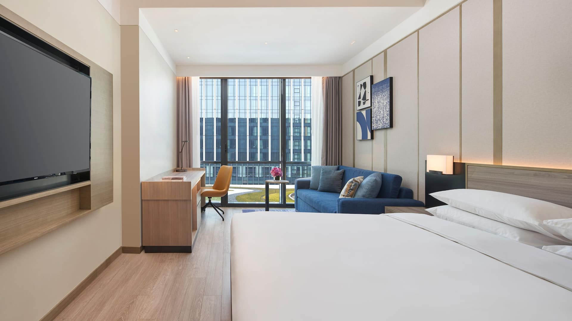 1/2 Hyatt Place Hangzhou International Airport King Bed