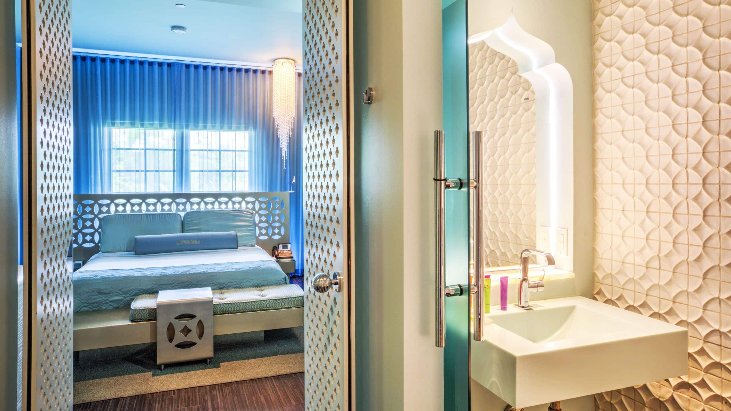 Dream South Beach One King Bed Bronze Silver Platinum Suite Bathroom