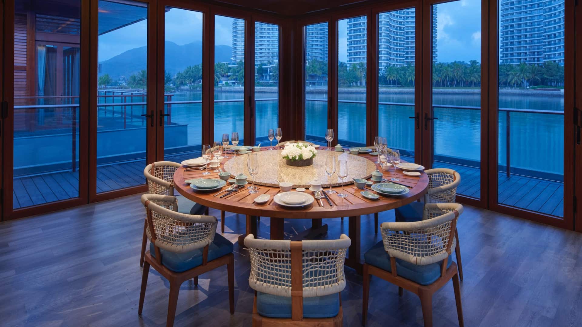 Grand Hyatt Shenzhou Peninsula YU Chinese Restaurant VIP Room
