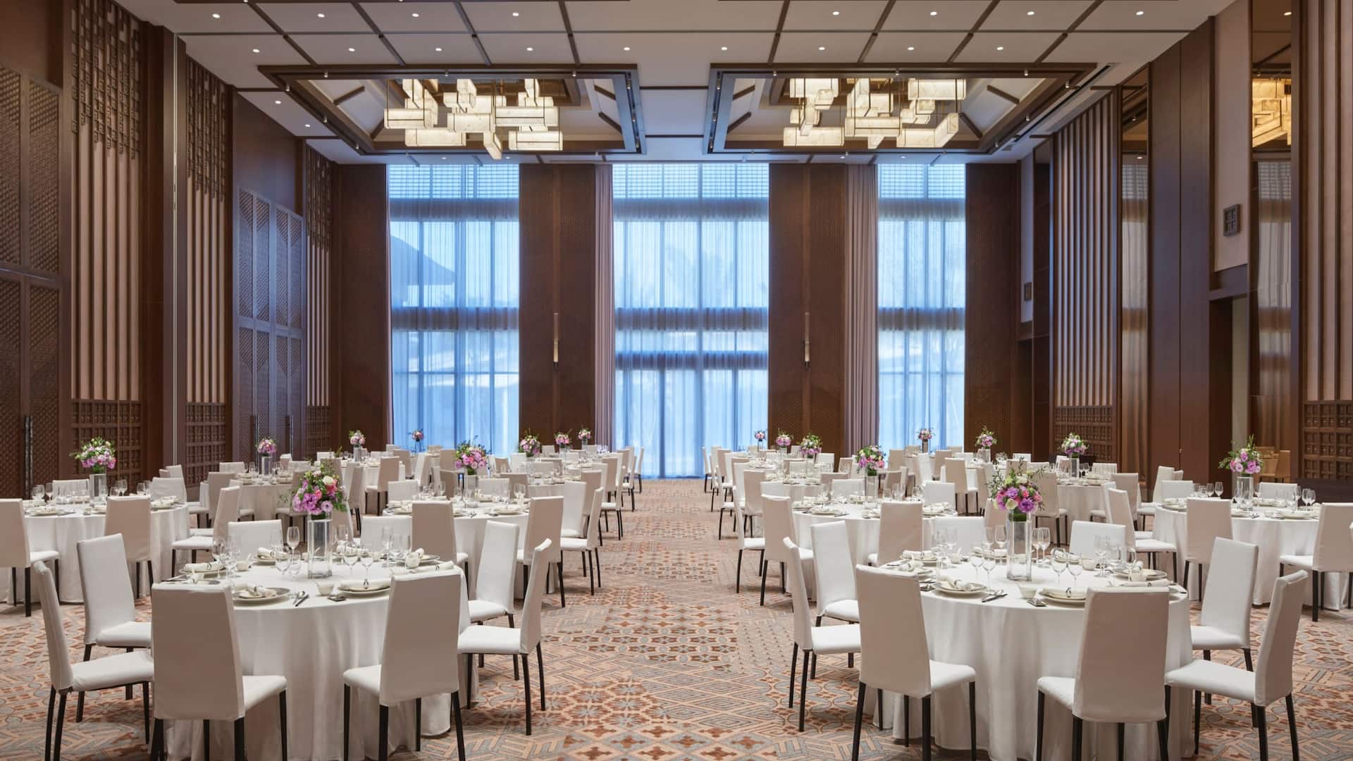 Grand Hyatt Shenzhou Peninsula Ballroom Wedding
