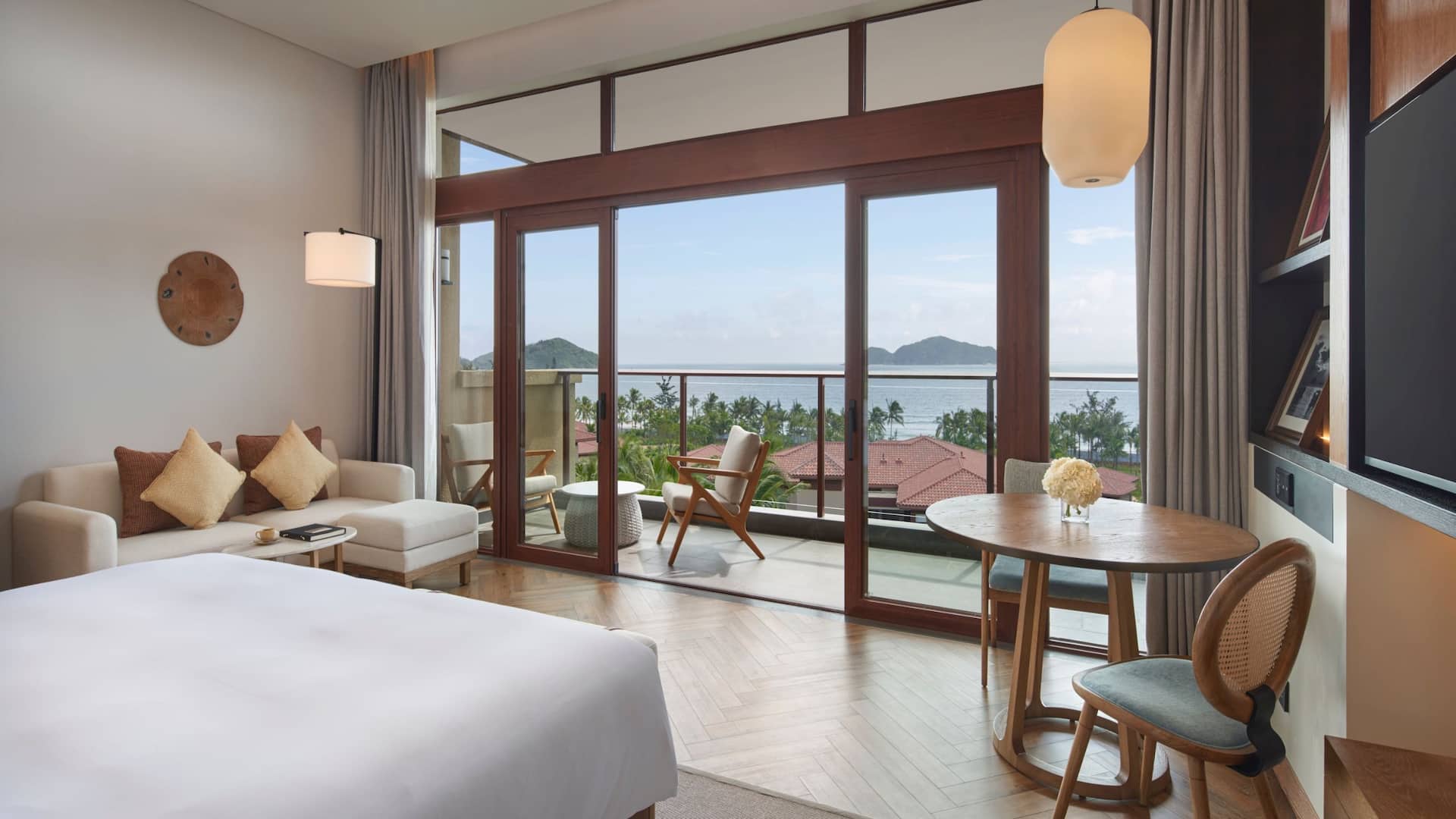 Grand Hyatt Shenzhou Peninsula King Ocean View Club Access