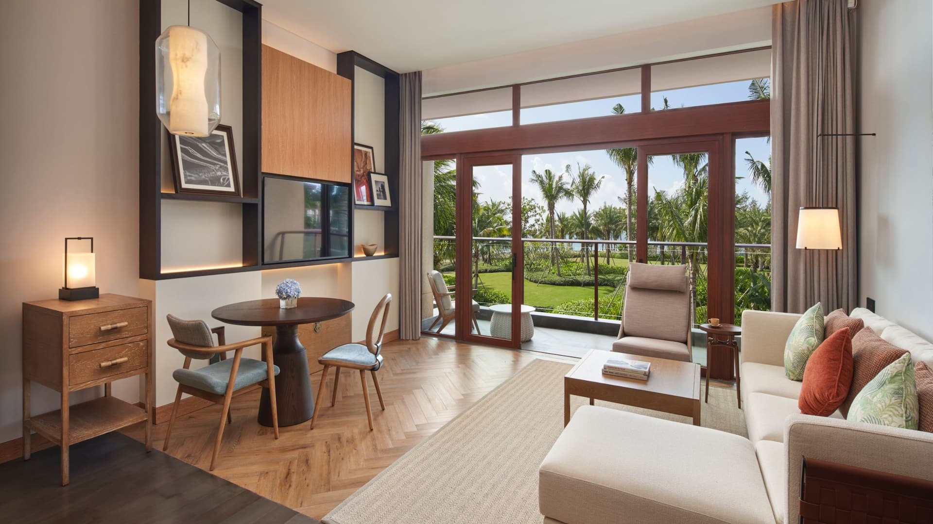 Grand Hyatt Shenzhou Peninsula King Premium Suite Ocean View Living Room