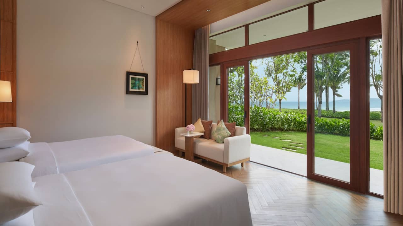 Double Twin Premium Suite Ocean View Bed