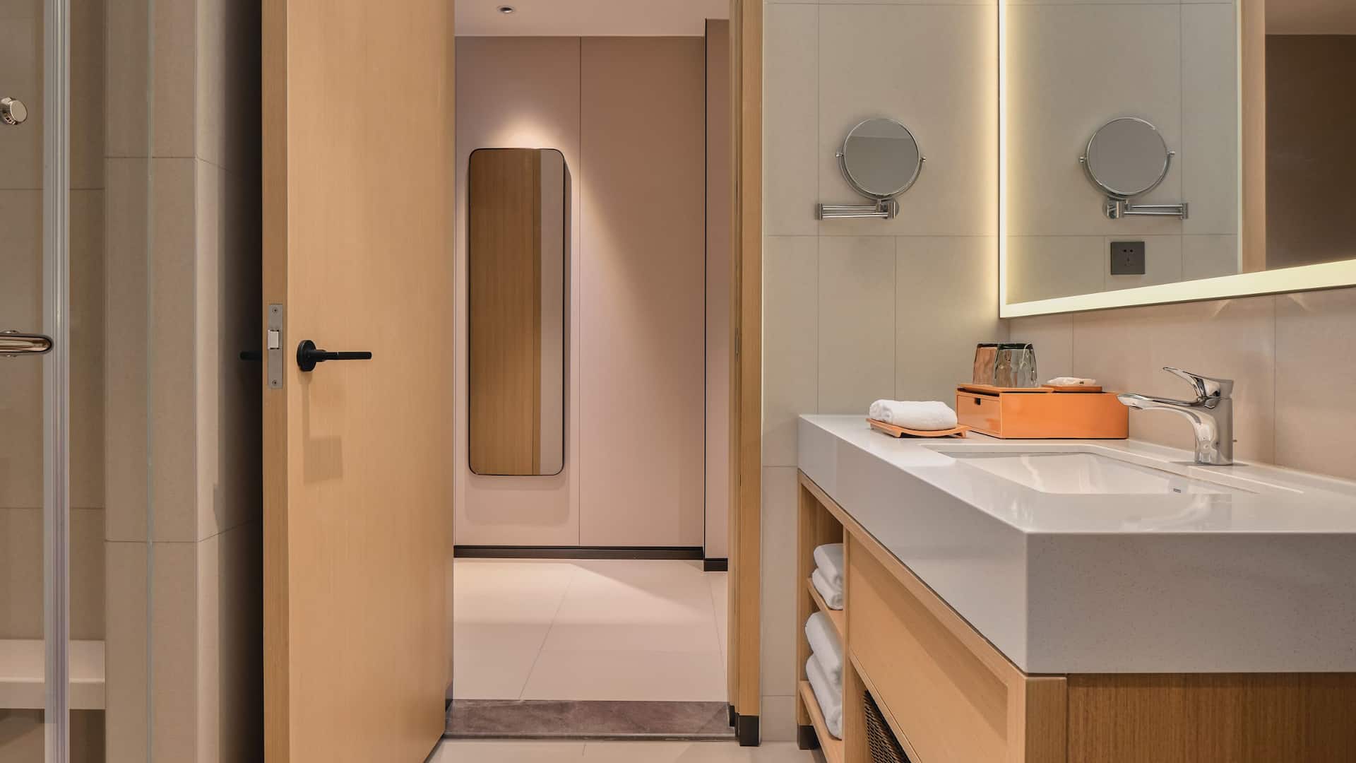 3 of 3 Hyatt Place Chengdu Bio-Town Guestroom Bathroom