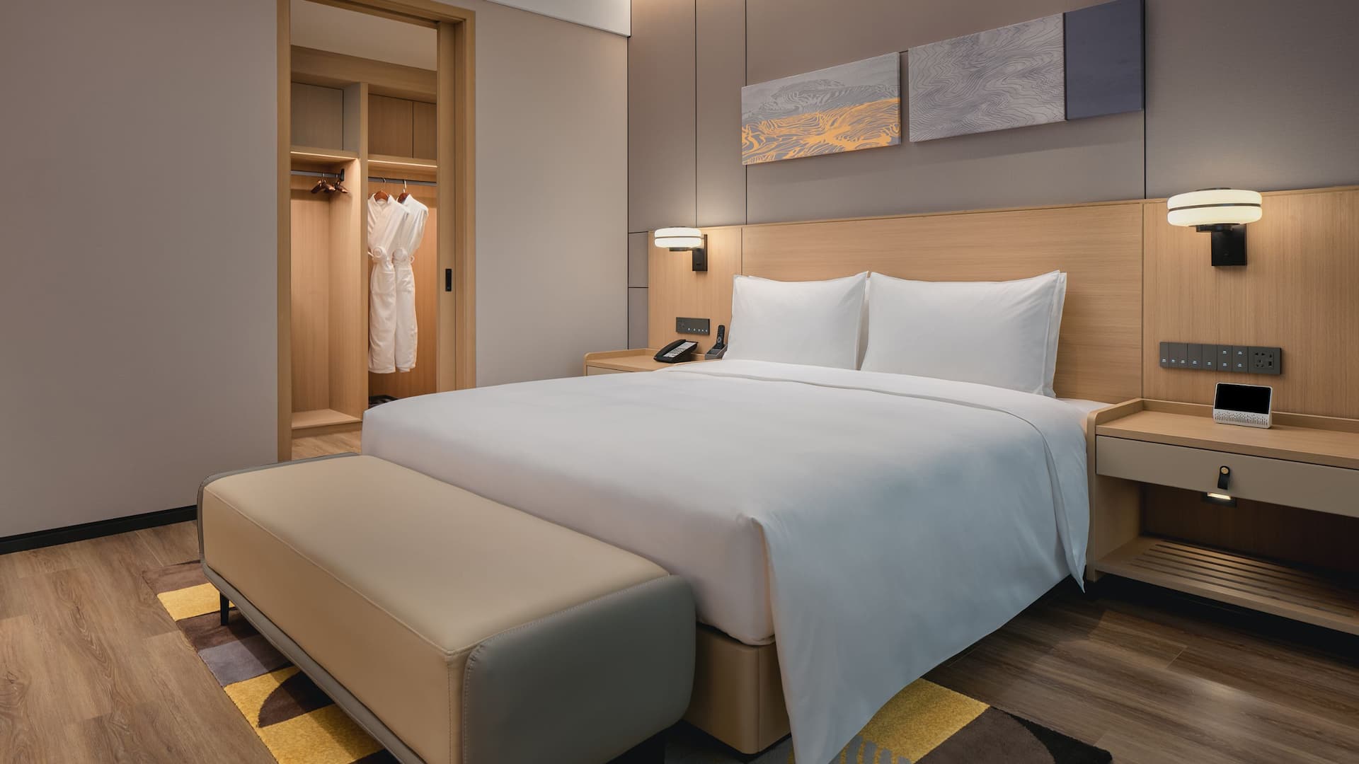 Hyatt Place Chengdu Bio-Town One bedroom Suite Bedroom