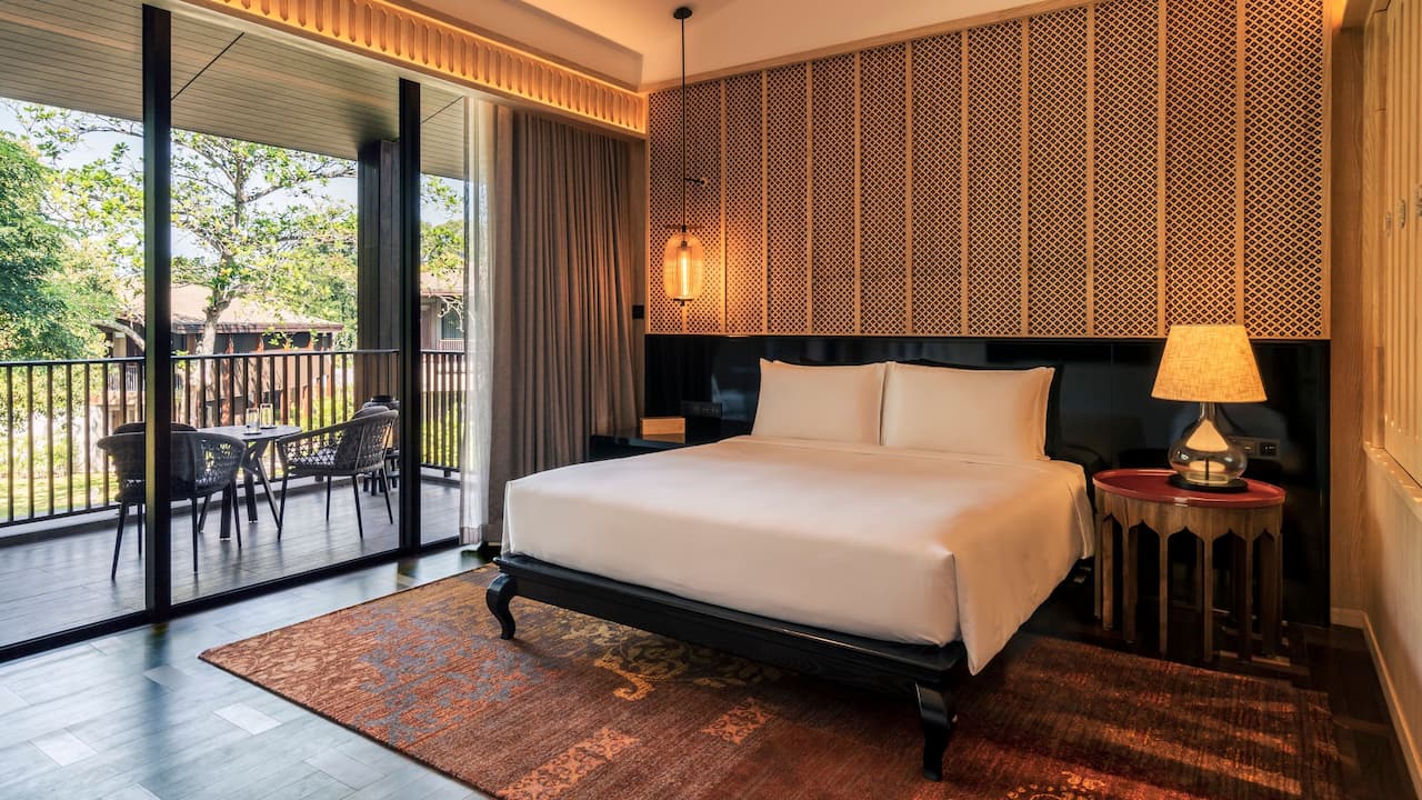 Andaz Pattaya Jomtien Beach Garden View Suite Room Bed