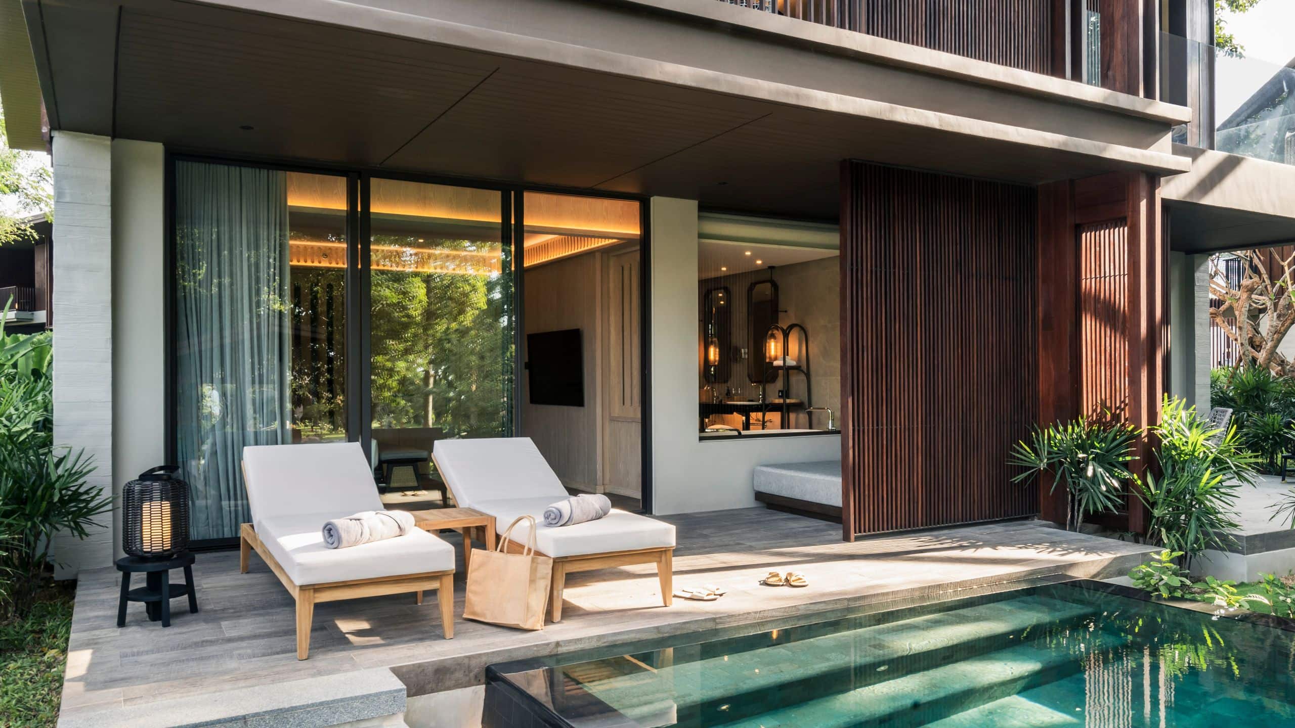 Andaz Pattaya Jomtien Beach Suite Private Pool Area