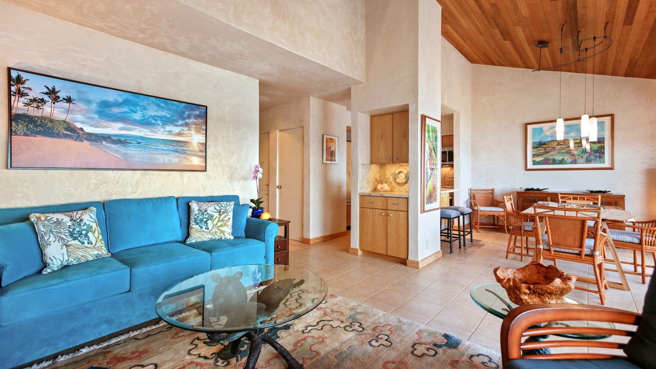 Three Bedroom Oceanfront Gold Living Room