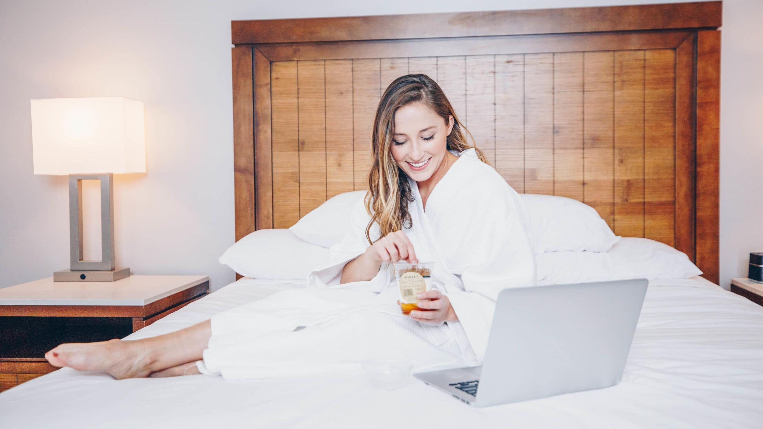 Hyatt Regency Orlando Guestroom Guest Snack