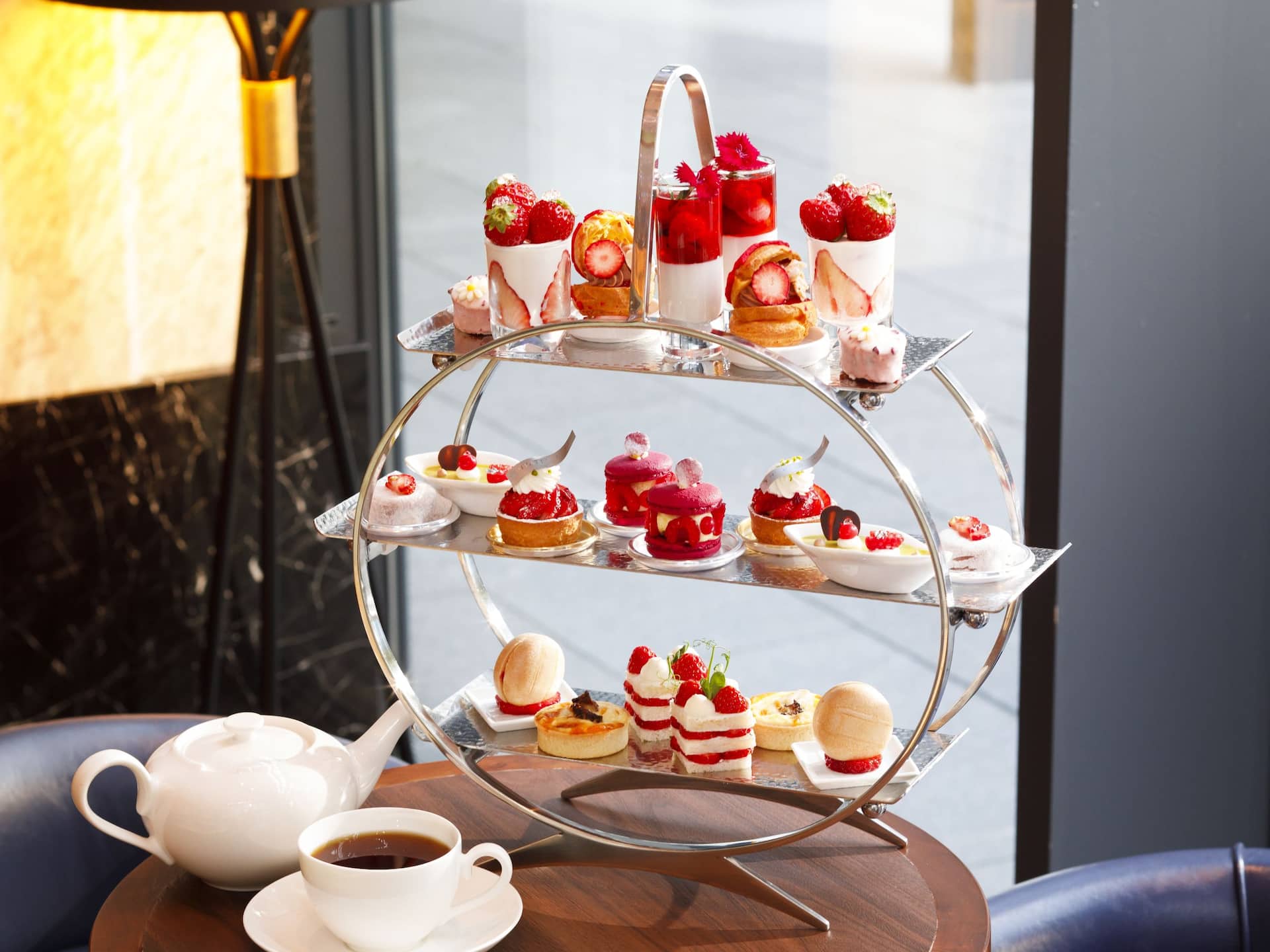 Hyatt Regency Yokohama The Union Bar Lounge Strawberry Afternoon Tea