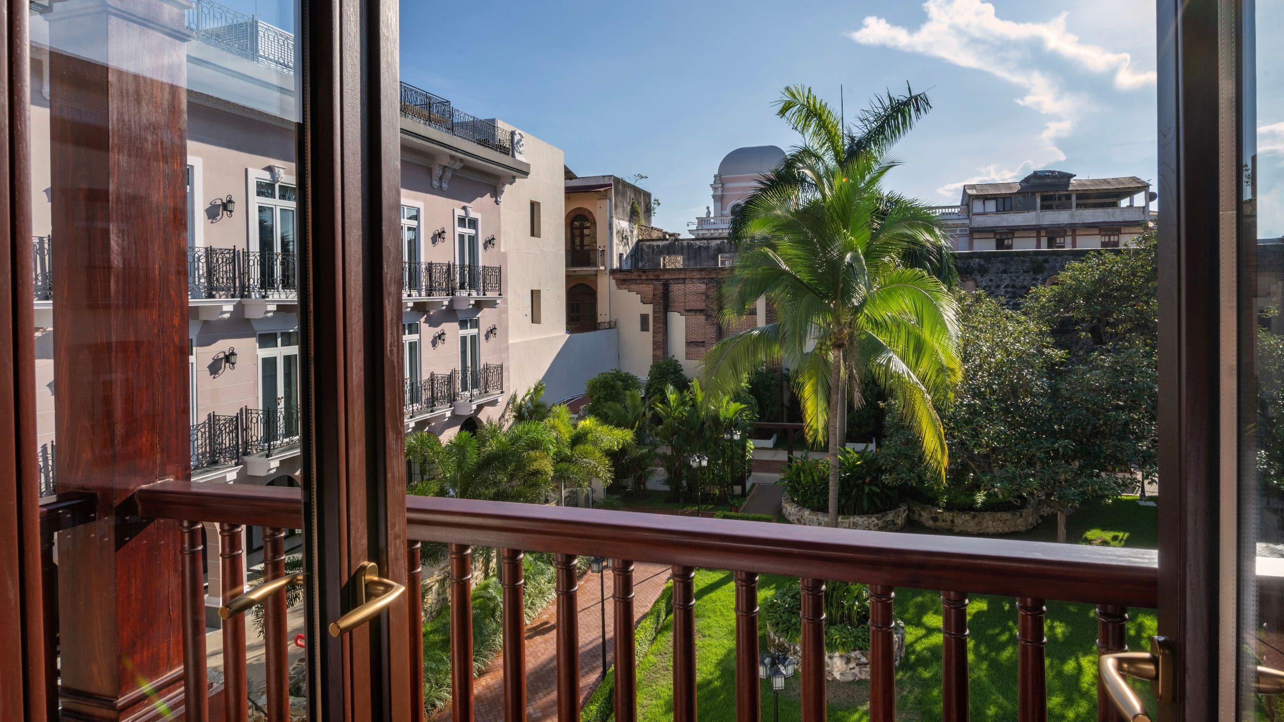 Hotel La Compañia King Suite Spanish Wing Balcony