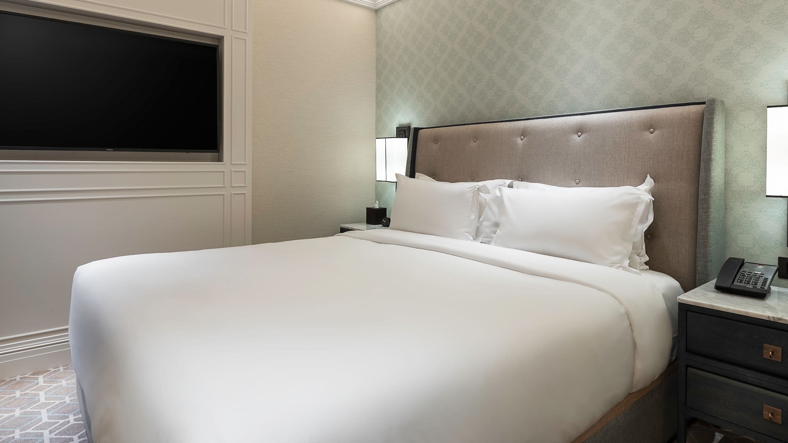 第 1，共 5 Great Scotland Yard Hotel Koestler Bedroom