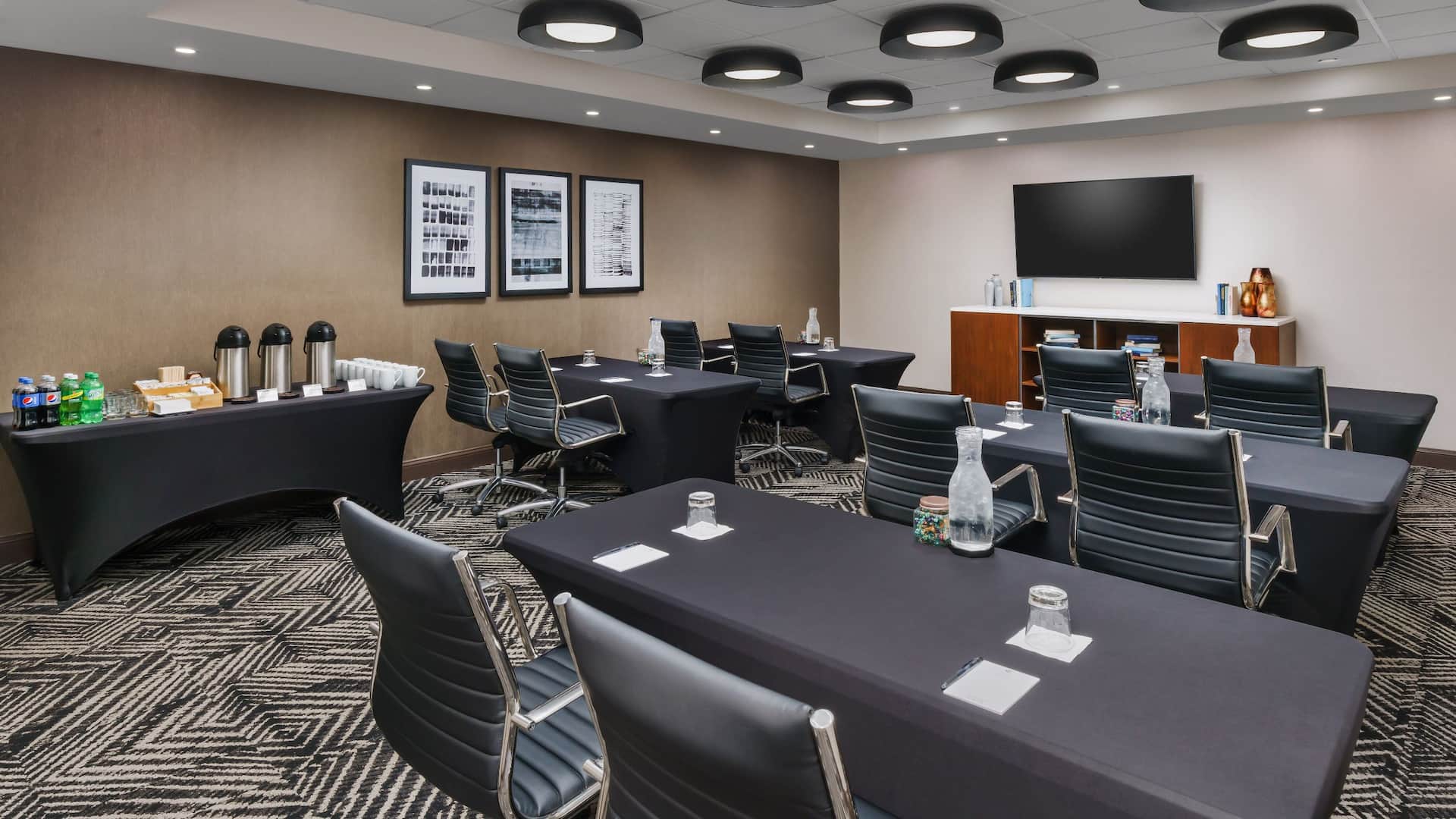3 of 4 Hyatt Place New York City / Times Square Meeting Room