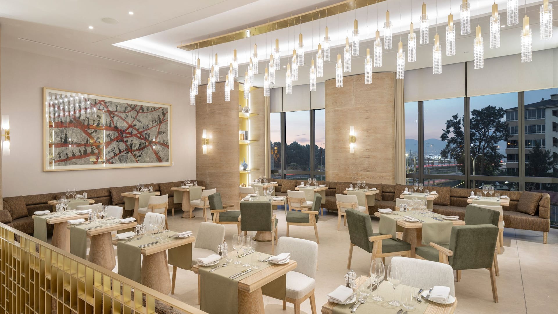 Hyatt Regency İzmir İstinyePark The Bay Restaurant Dinner Setup Dusk