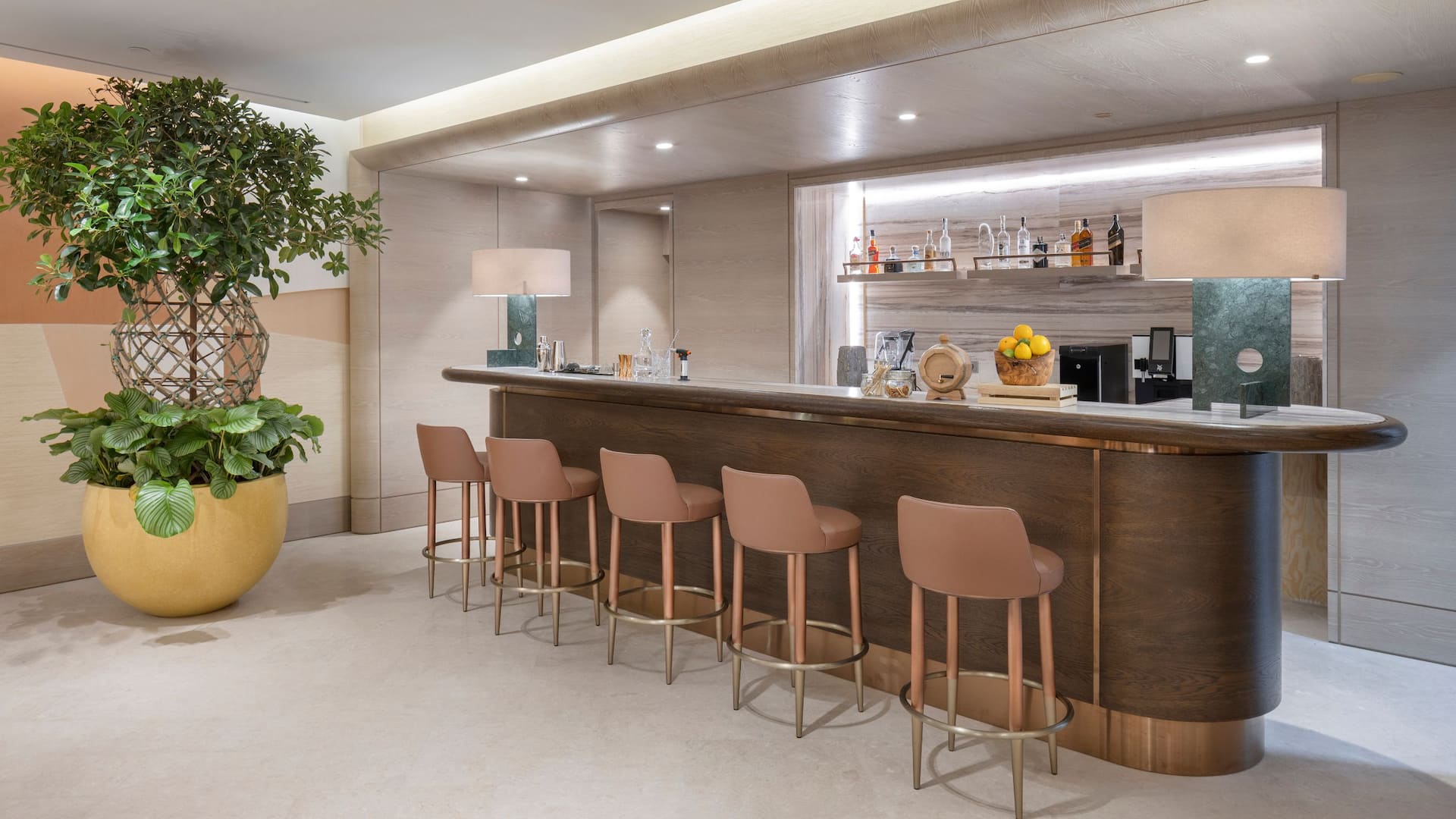 Hyatt Regency İzmir İstinyePark The Park Bar Barstools