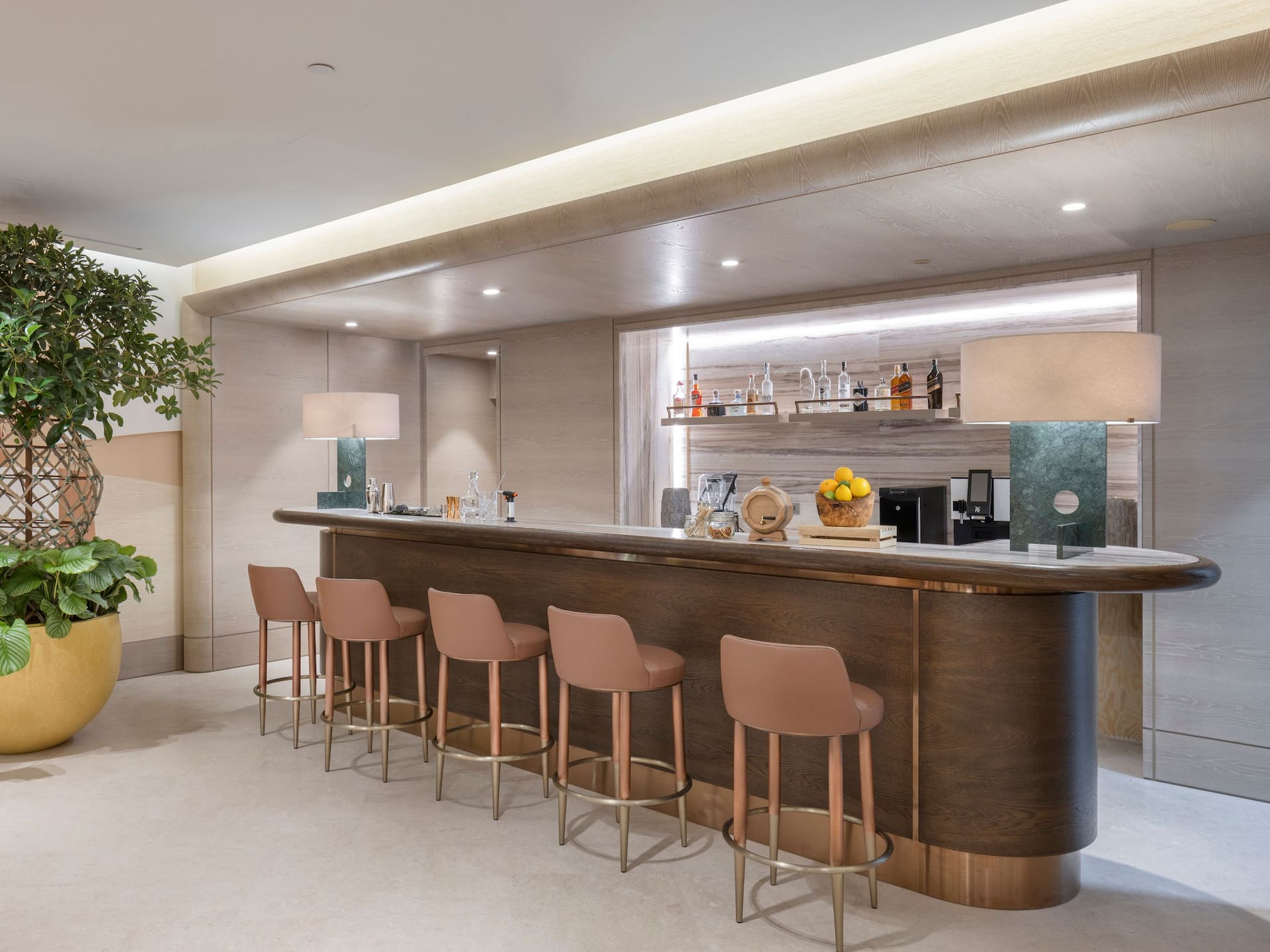 Hyatt Regency İzmir İstinyePark The Park Bar Barstools