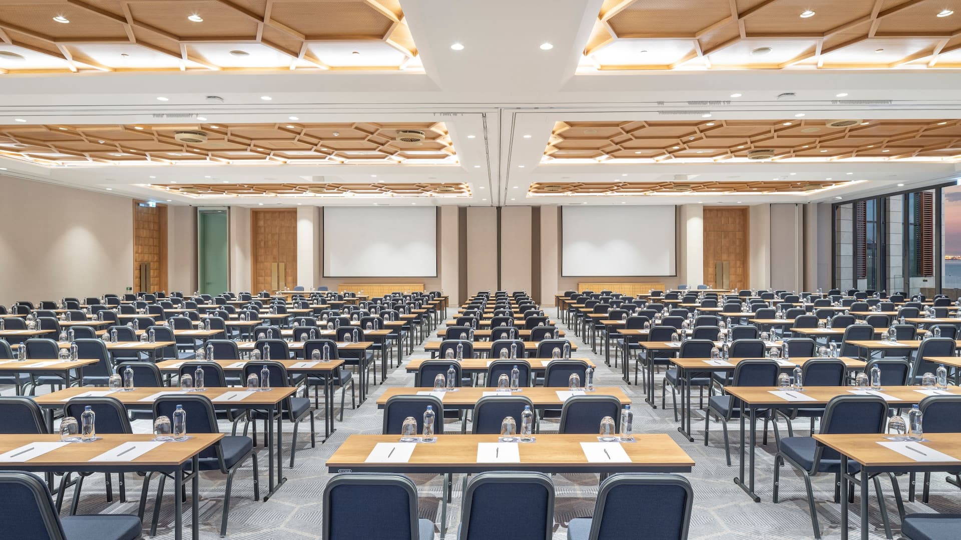 Hyatt Regency İzmir İstinyePark Istinye Ballroom Classroom Setting Sea View