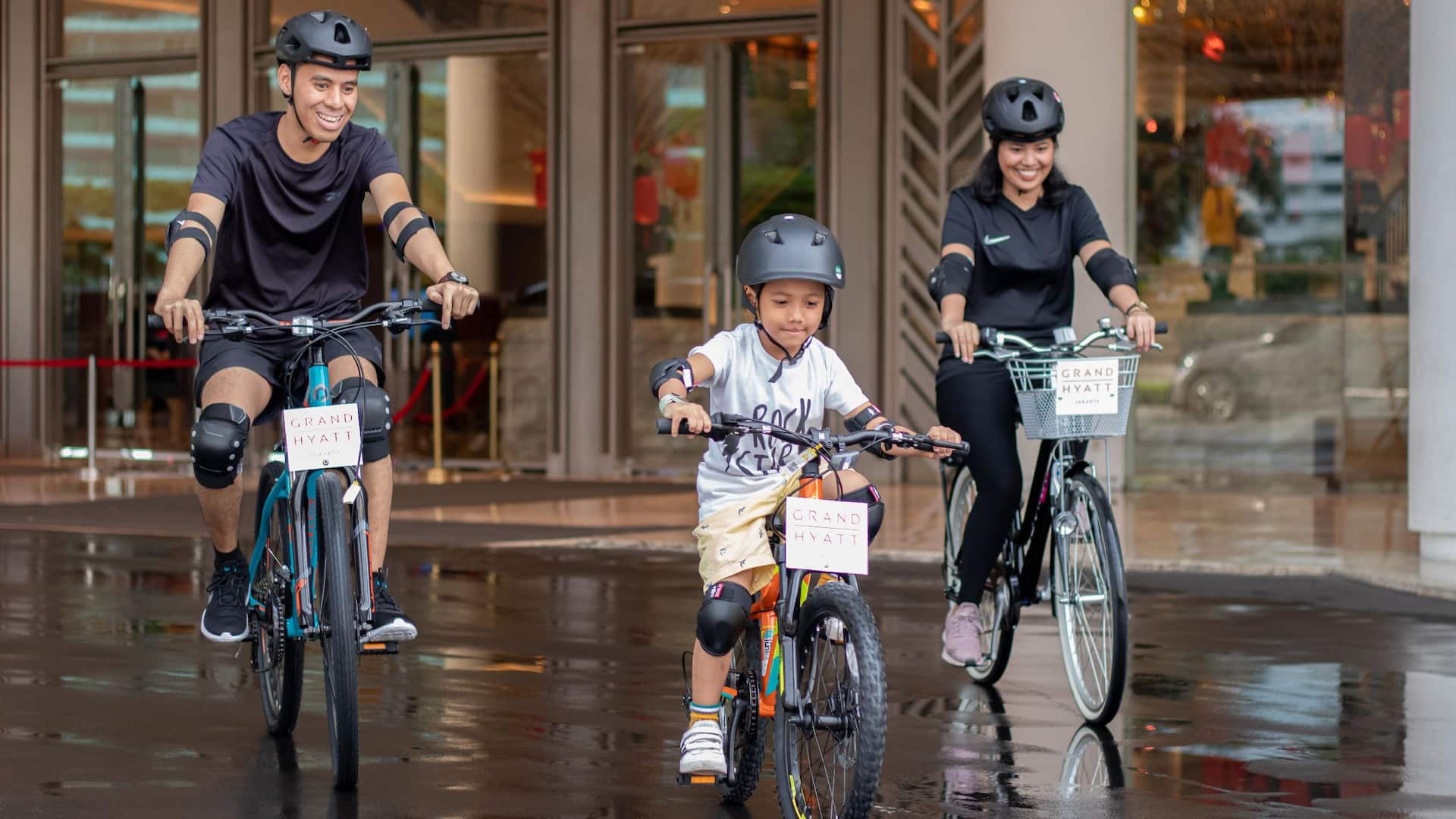 Grand Hyatt Jakarta Family With Bicycles