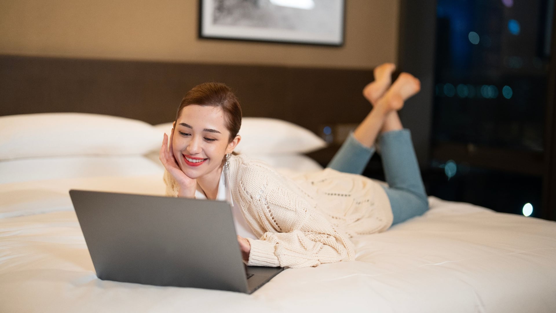 Grand Hyatt Hong Kong Room with Model and Laptop