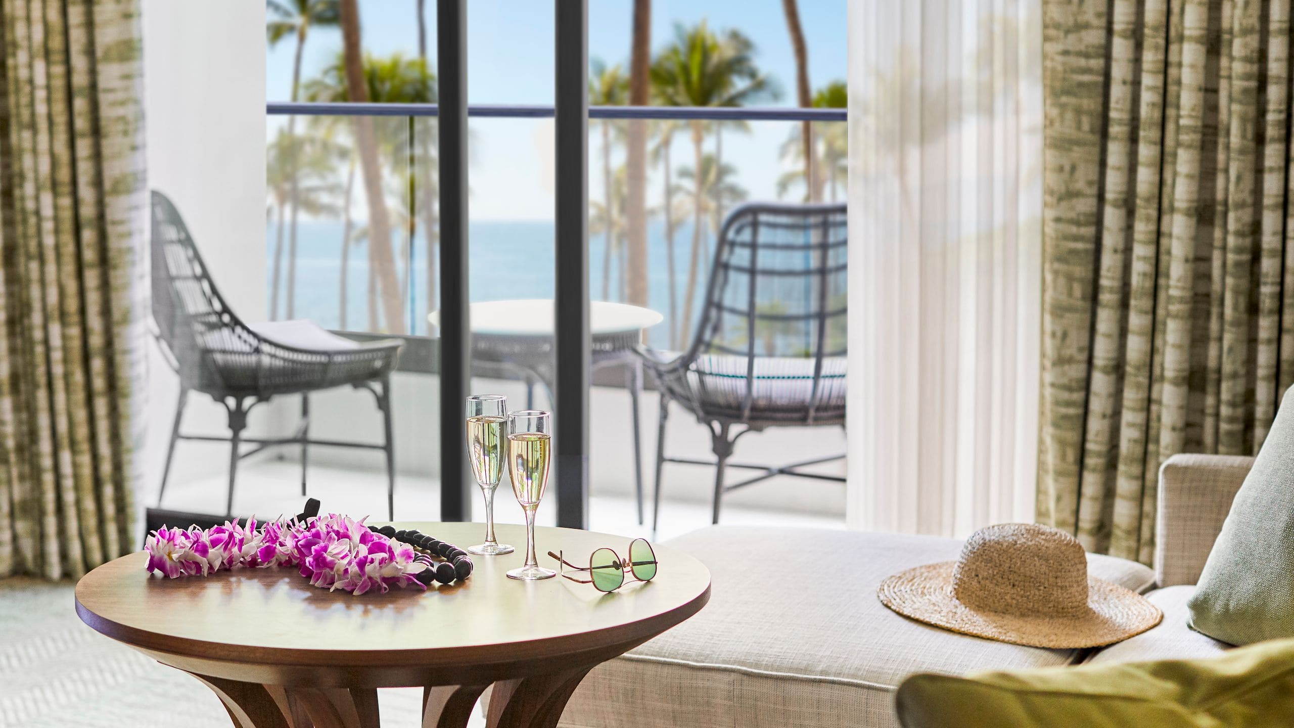 Hyatt Regency Maui Resort and Spa King Oceanfront Guestroom Champagne