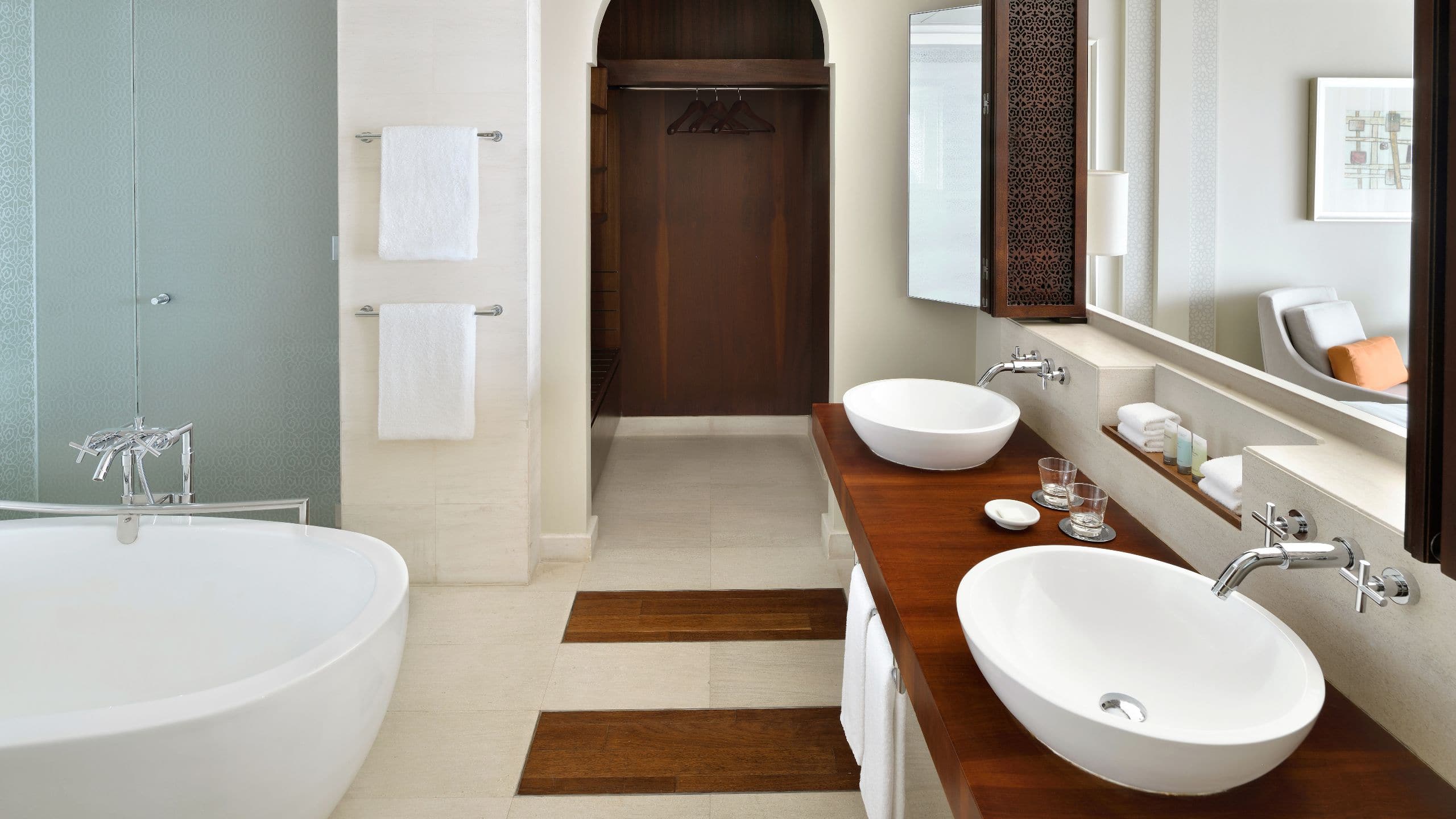 4 of 4 Park Hyatt Dubai Family Lagoon Beach King Bathroom