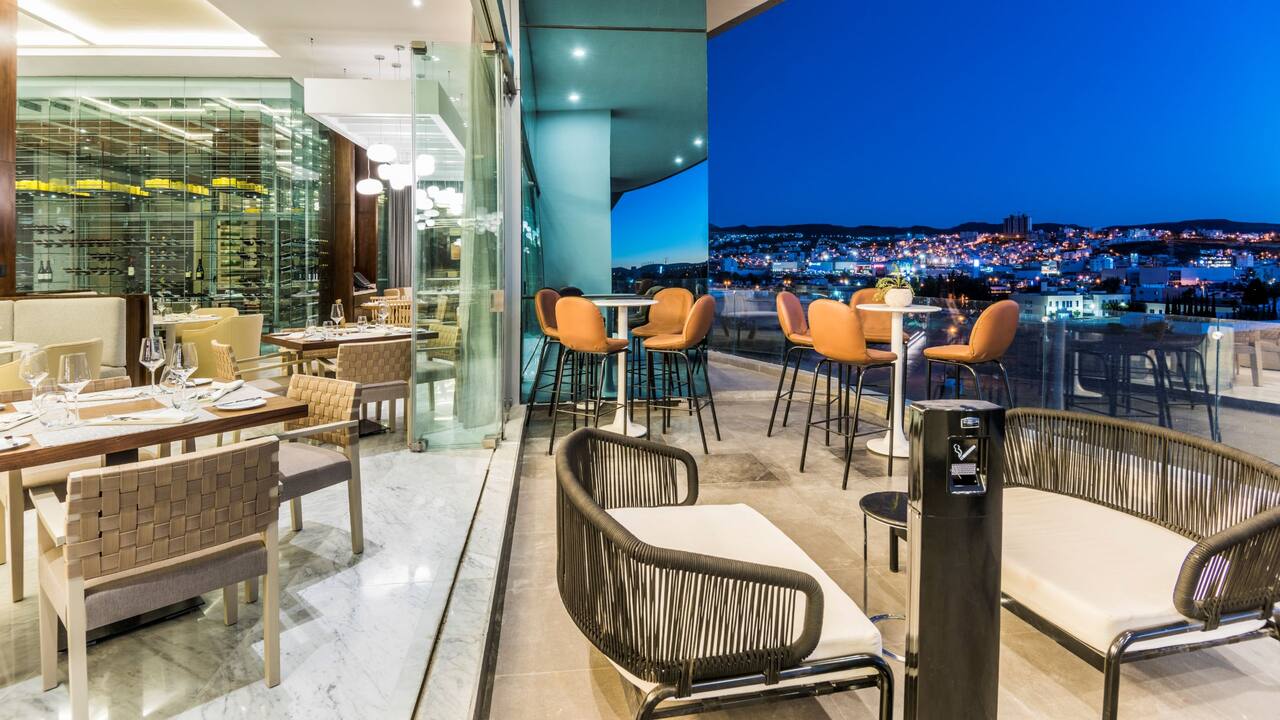 Restaurant Seating Outdoor