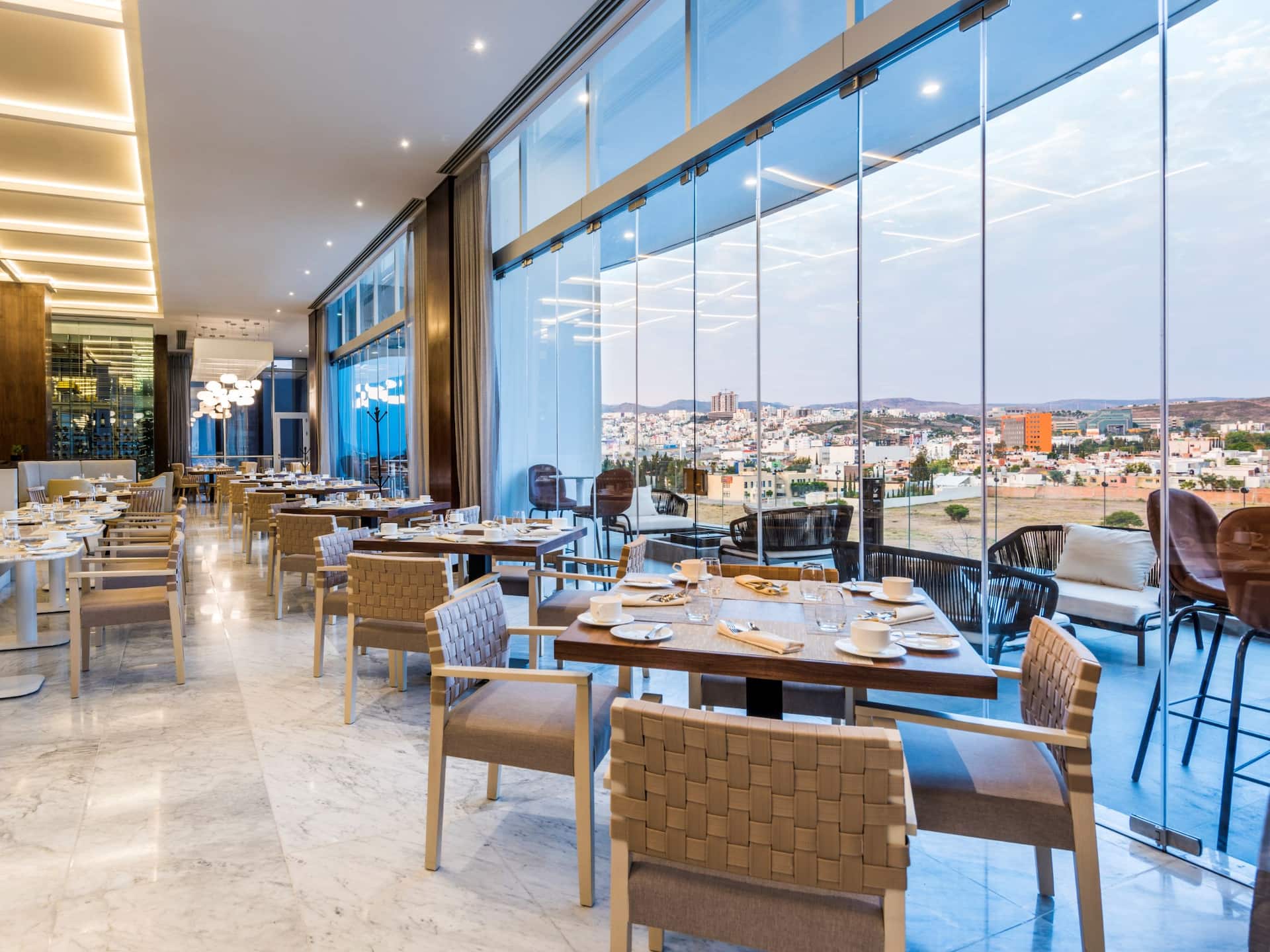 Hyatt Regency San Luis Potosí Restaurant Seating Window Day