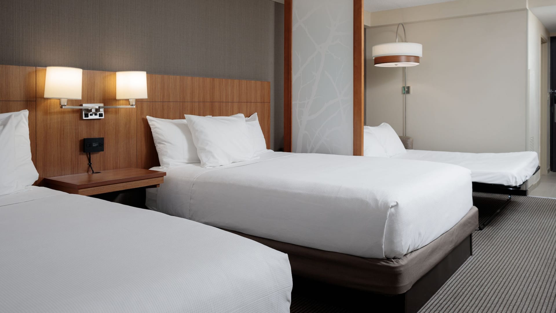 Hyatt Place New Orleans/Convention Center Two Queens Sofa Sleeper