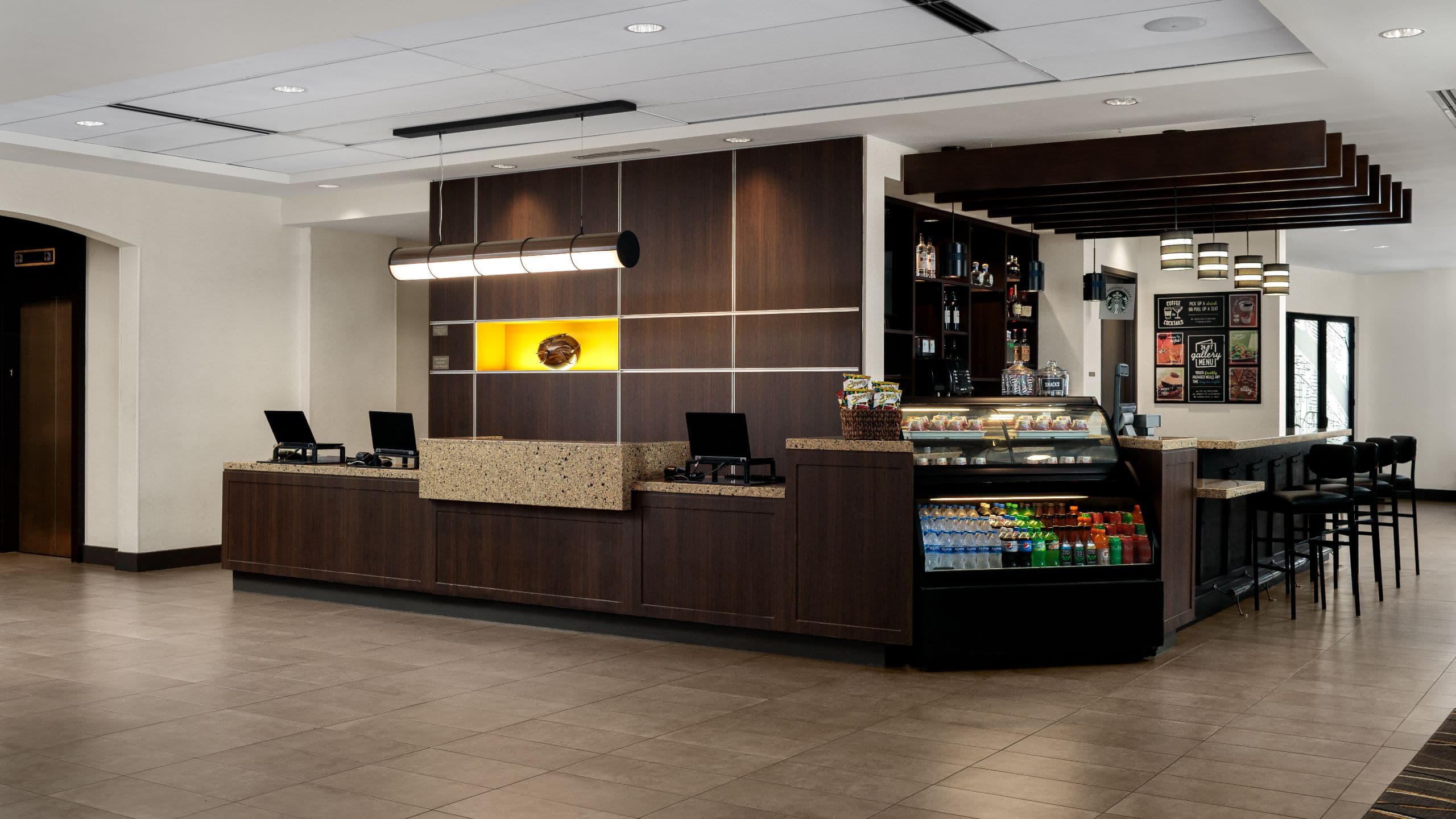 Hotel Photos Hyatt Place New - MSYZC P0154 Front Desk.16x9