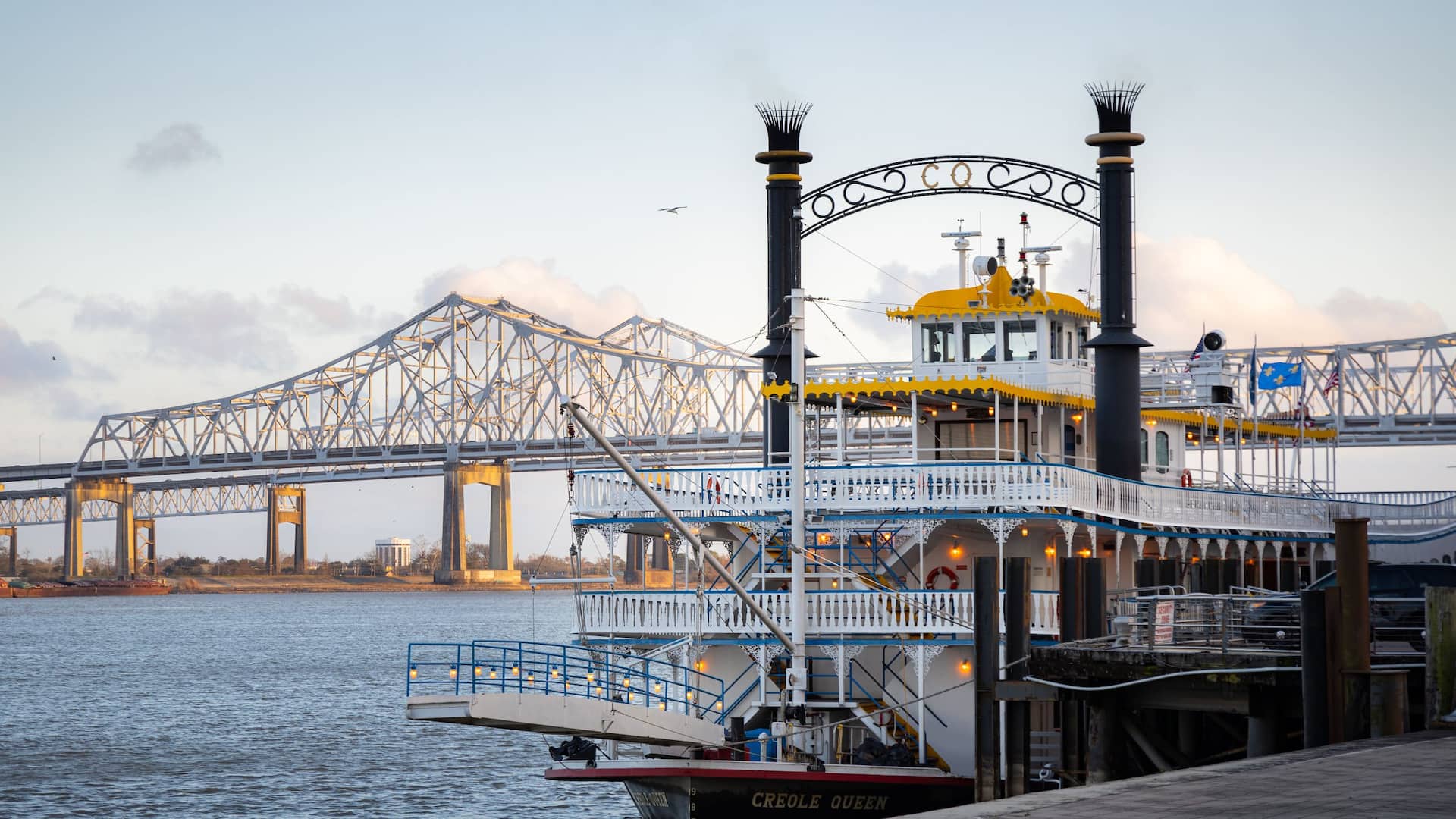 Hyatt Place New Orleans/Convention Center Riverwalk Paddlewheeler Creole Queen
