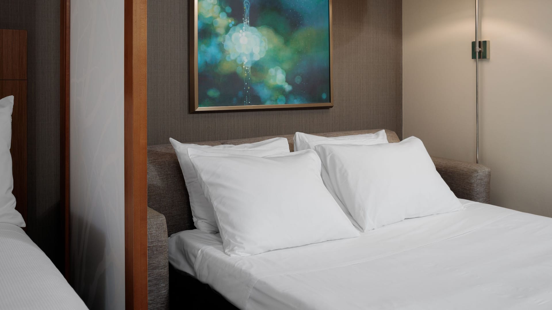 Hyatt Place New Orleans/Convention Center Sofa Bed Sleeper
